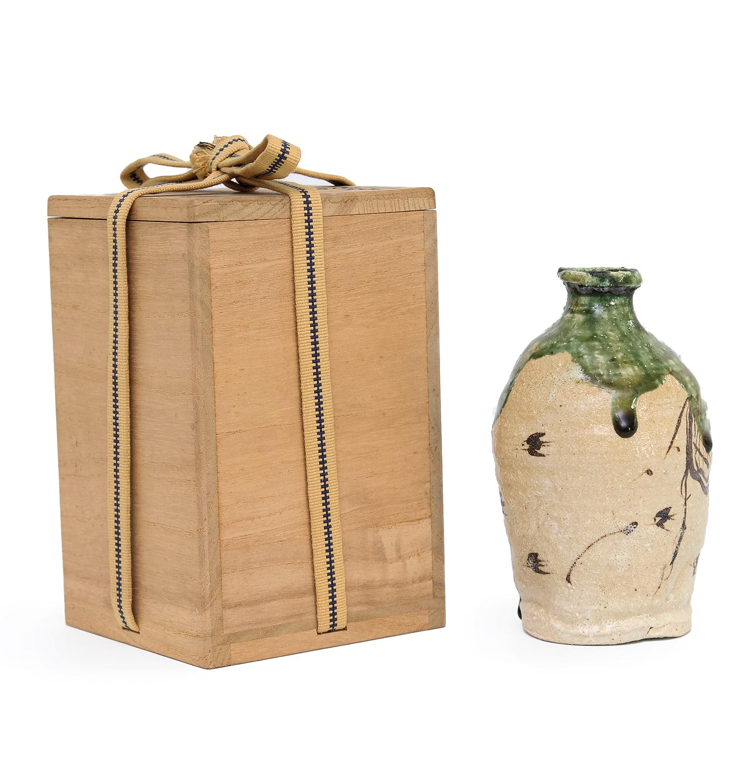 Suzuki Goro 
Oribe Sake Bottle with Box (INV# NP3436)
stoneware, underglaze and Oribe glaze
5.75 x 3.5 x 3.5