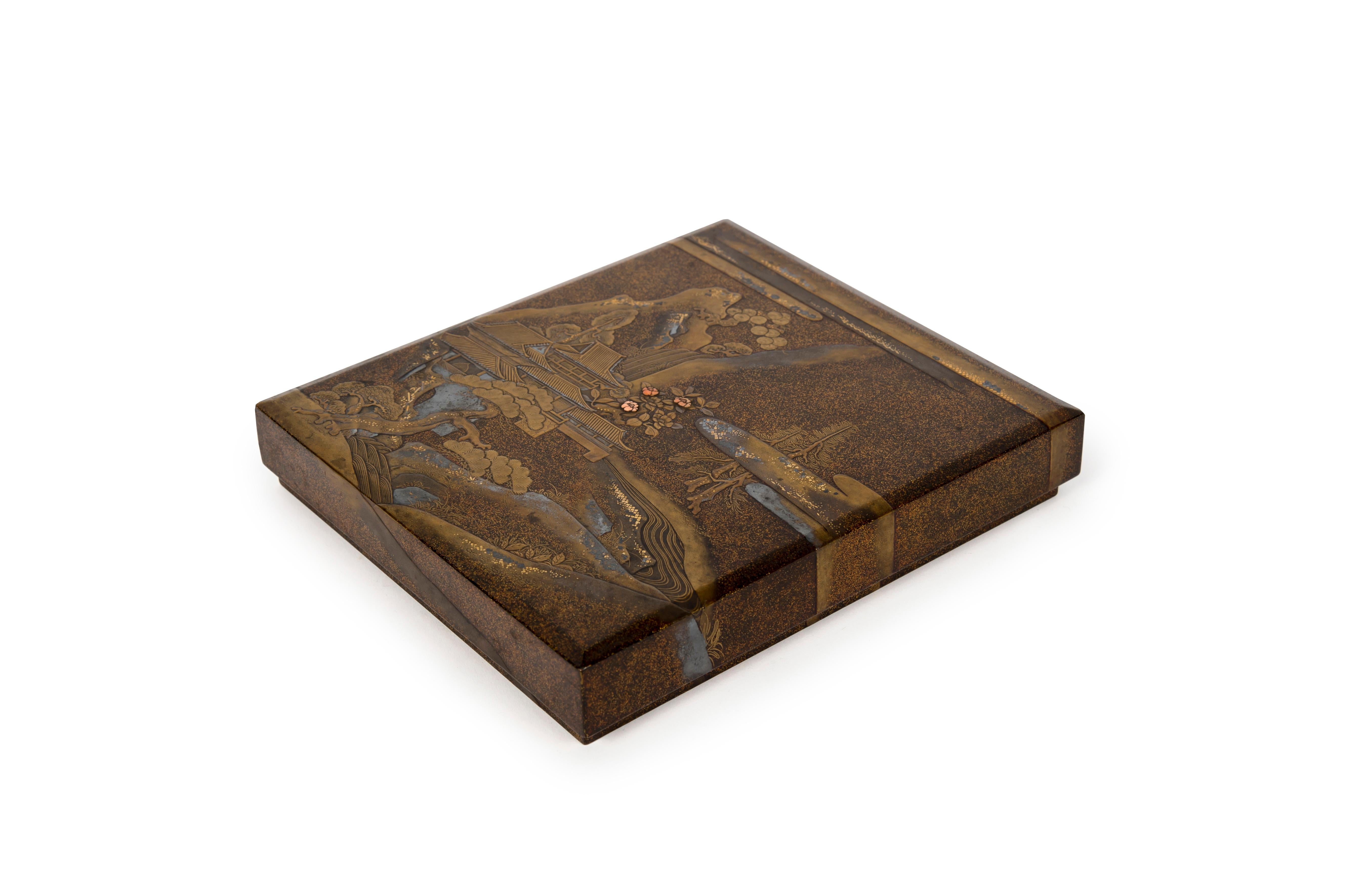 Suzuribako oder Schreibkasten aus Nashiji-Lack, verziert mit einer Landschaft (Edo) im Angebot