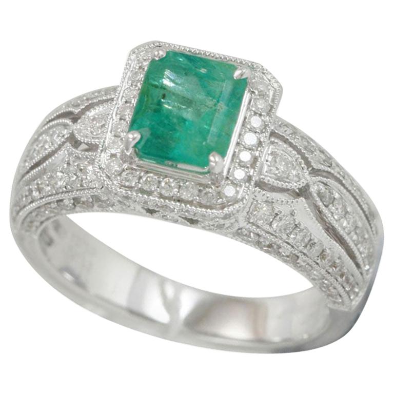 Suzy Levian 14 Karat White Gold Emerald-Cut Colombian Emerald and Diamond Ring For Sale