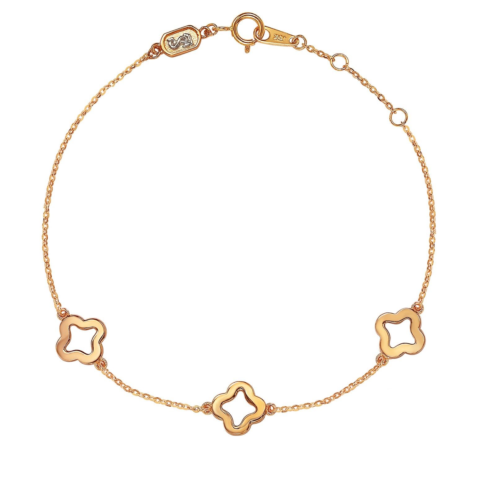 This elegant Suzy Levian by the yard open clover bracelet, features 54, 1 mm diamond stones, which totals .27 cttw, all set in 14K rose gold setting. There are 3 open clover attached to chain , that are secured with a spring ring closure with a
