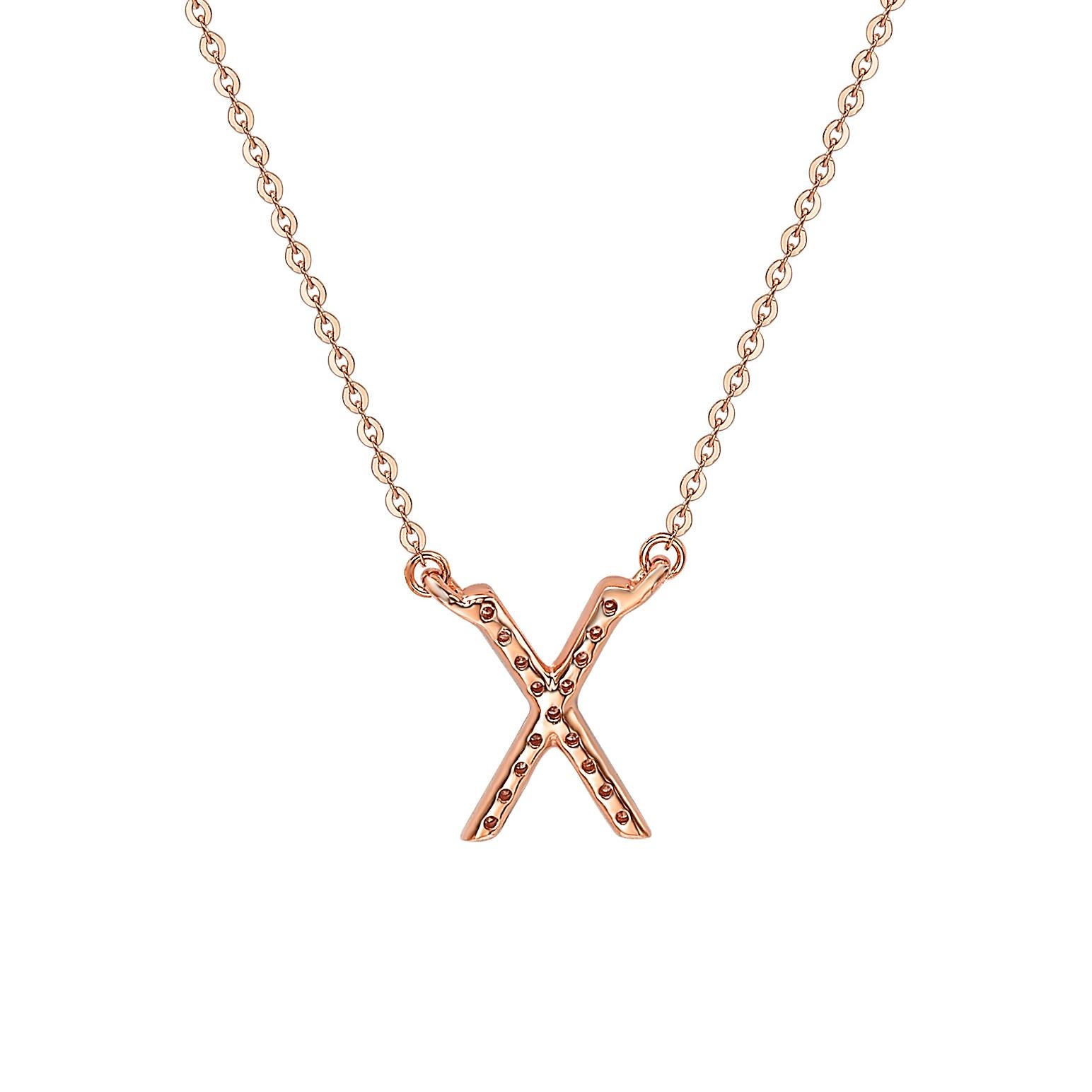 Questa splendida collana personalizzata con lettera di Suzy Levian è caratterizzata da diamanti naturali, incastonati a mano in oro rosa da 14 carati. È il regalo personalizzato perfetto per far sapere a qualcuno di speciale che stai pensando a lui.