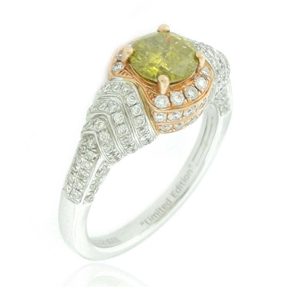 Taille rose Suzy Levian Bague en or blanc et rose 14 carats bicolore avec diamants jaunes, verts et blancs en vente