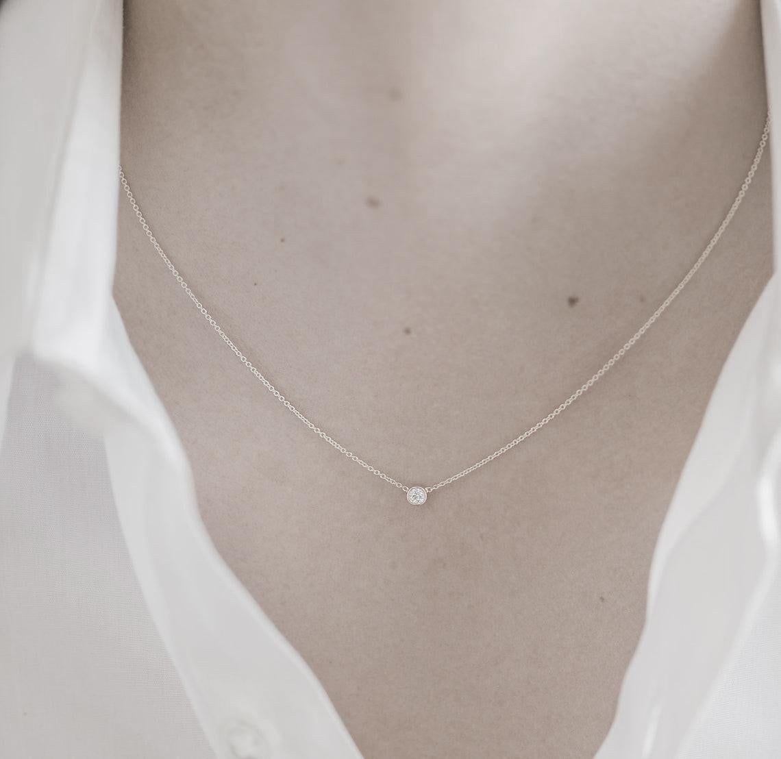 Contemporary Suzy Levian 14 Karat Gold 0.15 Carat Round White Diamond Solitaire Necklace