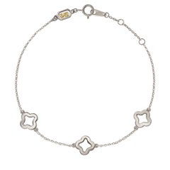 Suzy Levian Pulsera de oro blanco de 14 quilates con trébol de diamantes por metros