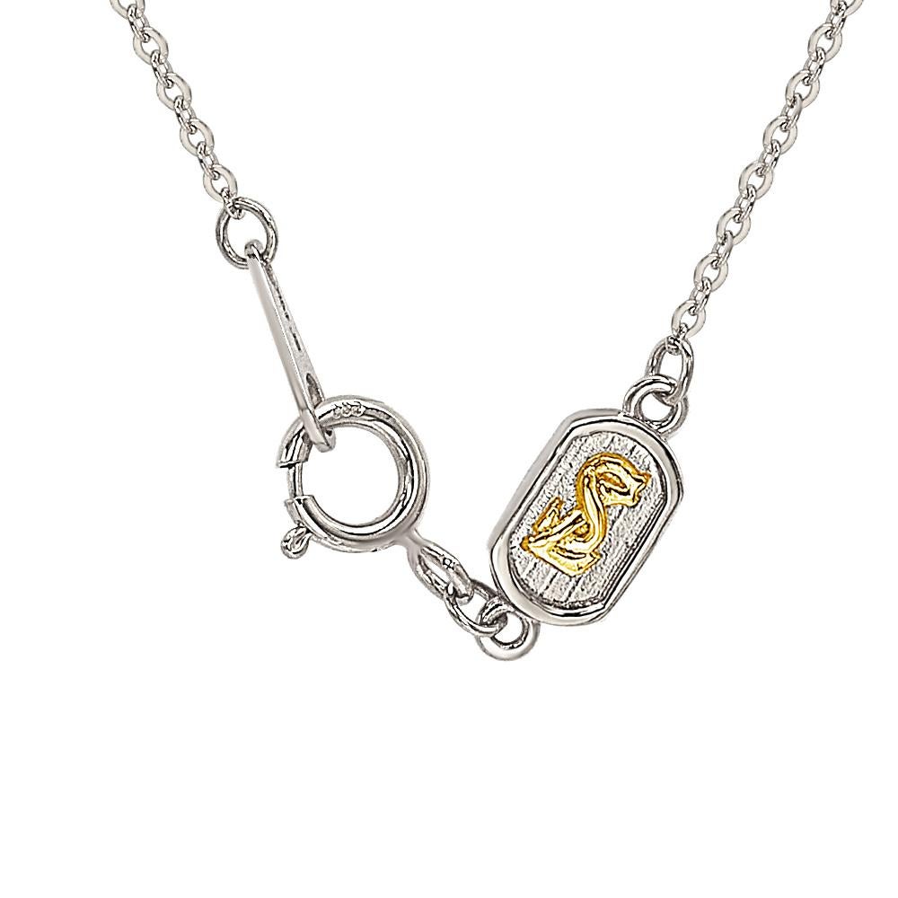 Contemporary Suzy Levian 14k White Gold White Diamond Heart Chain Necklace For Sale