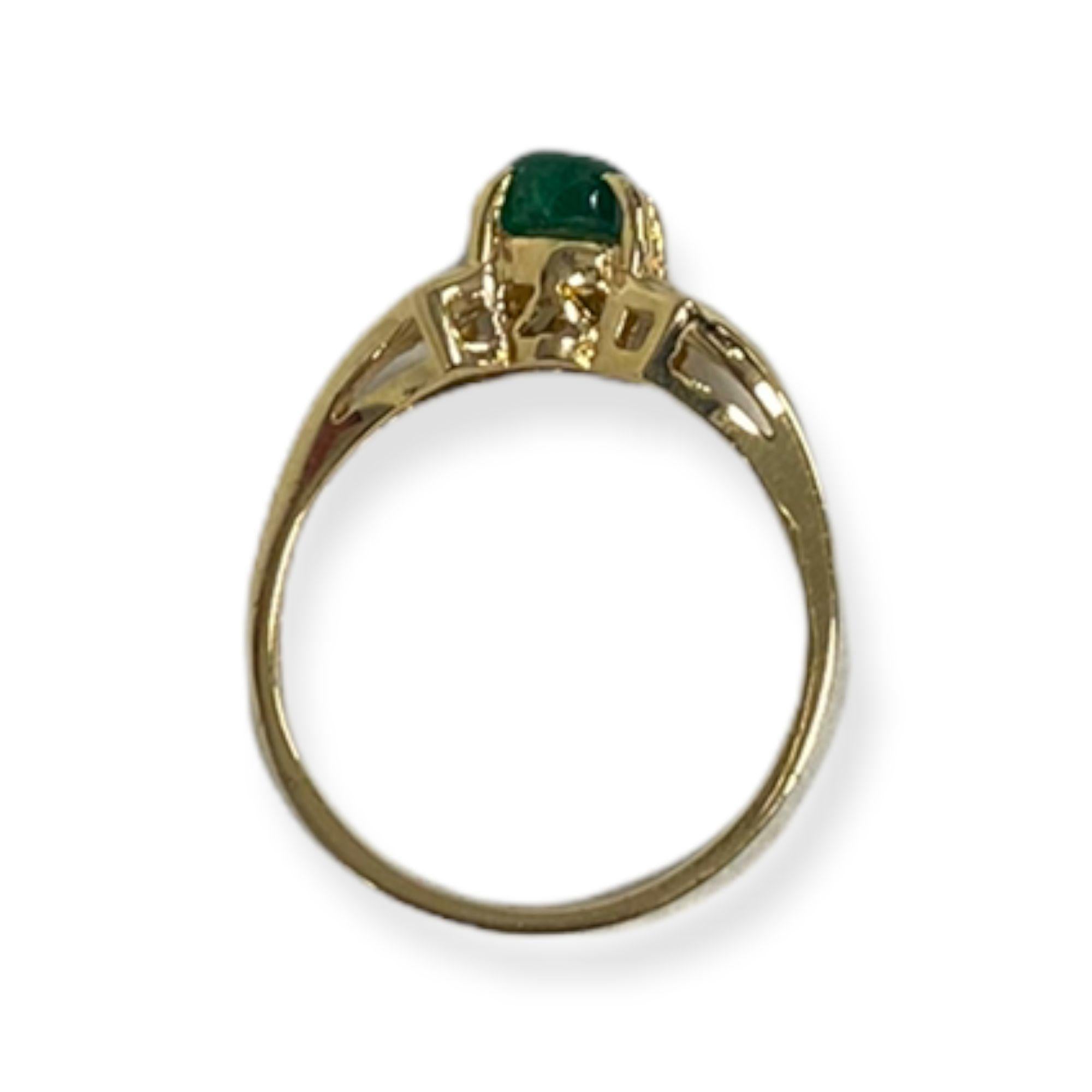 Women's Suzy Levian 14K Yellow Gold Cabochon-Cut Emerald and Diamond Vintage Ring For Sale