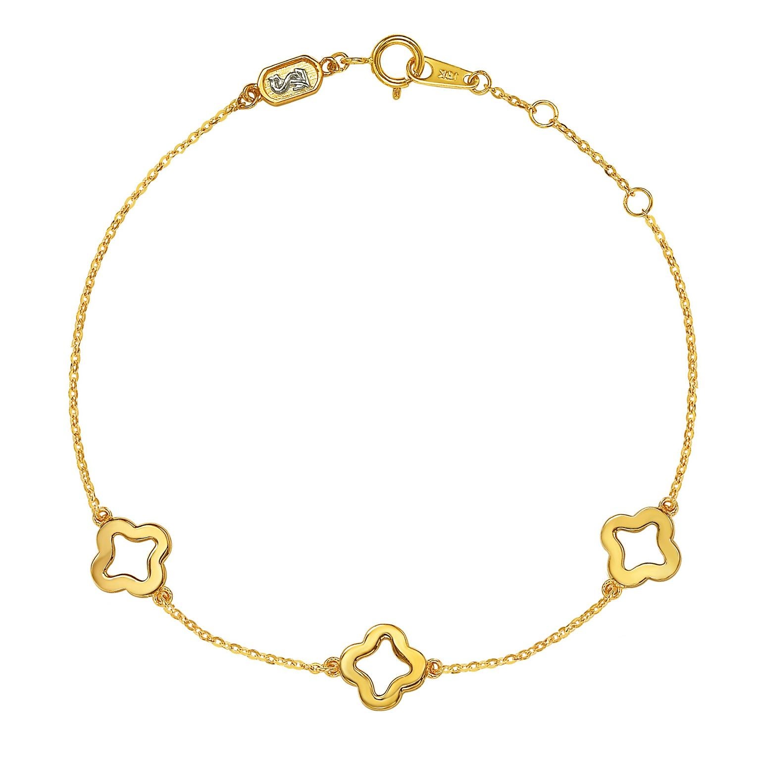This elegant Suzy Levian by the yard open clover bracelet, features 54, 1 mm diamond stones, which totals .27 cttw, all set in 14K yellow gold setting. There are 3 open clover attached to chain , that are secured with a spring ring closure with a