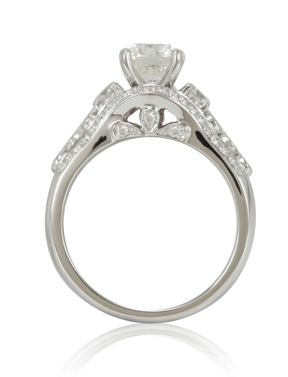 Verlobungsring, Suzy Levian, 18 Karat Weißgold Diamant (Rundschliff) im Angebot