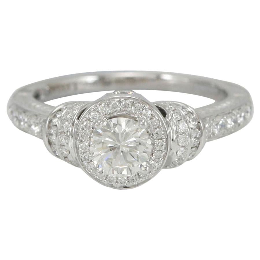 Verlobungsring, Suzy Levian, 18 Karat Weißgold, runder weißer Diamant im Angebot