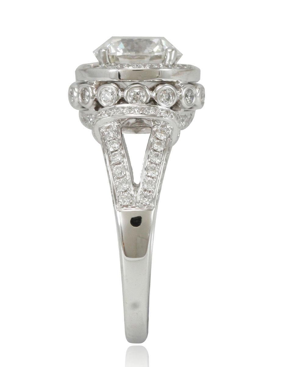 Contemporary Suzy Levian 18 Karat White Gold Round White Diamond Engagement Ring For Sale