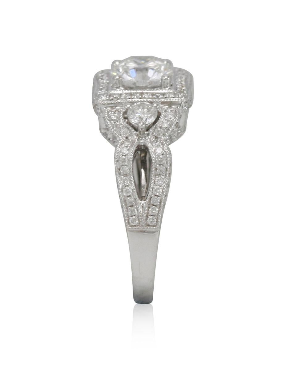 Suzy Levian Verlobungsring, 18 Karat Weißgold, runder weißer Diamant (Rundschliff) im Angebot