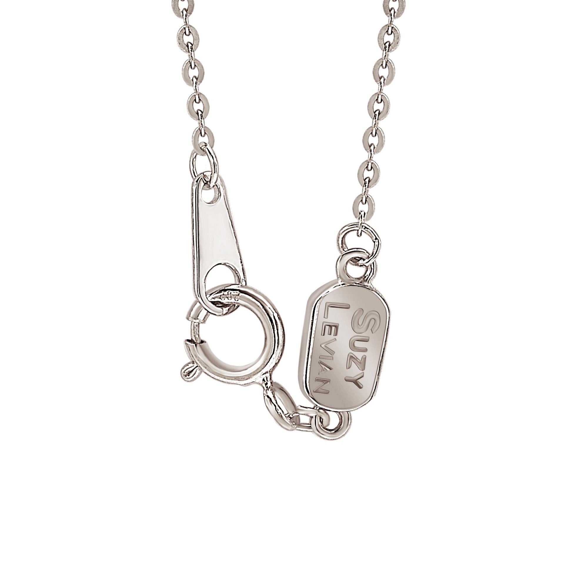 Halskette von Suzy Levian aus Sterlingsilber mit Saphir-Lünette (Rundschliff) im Angebot