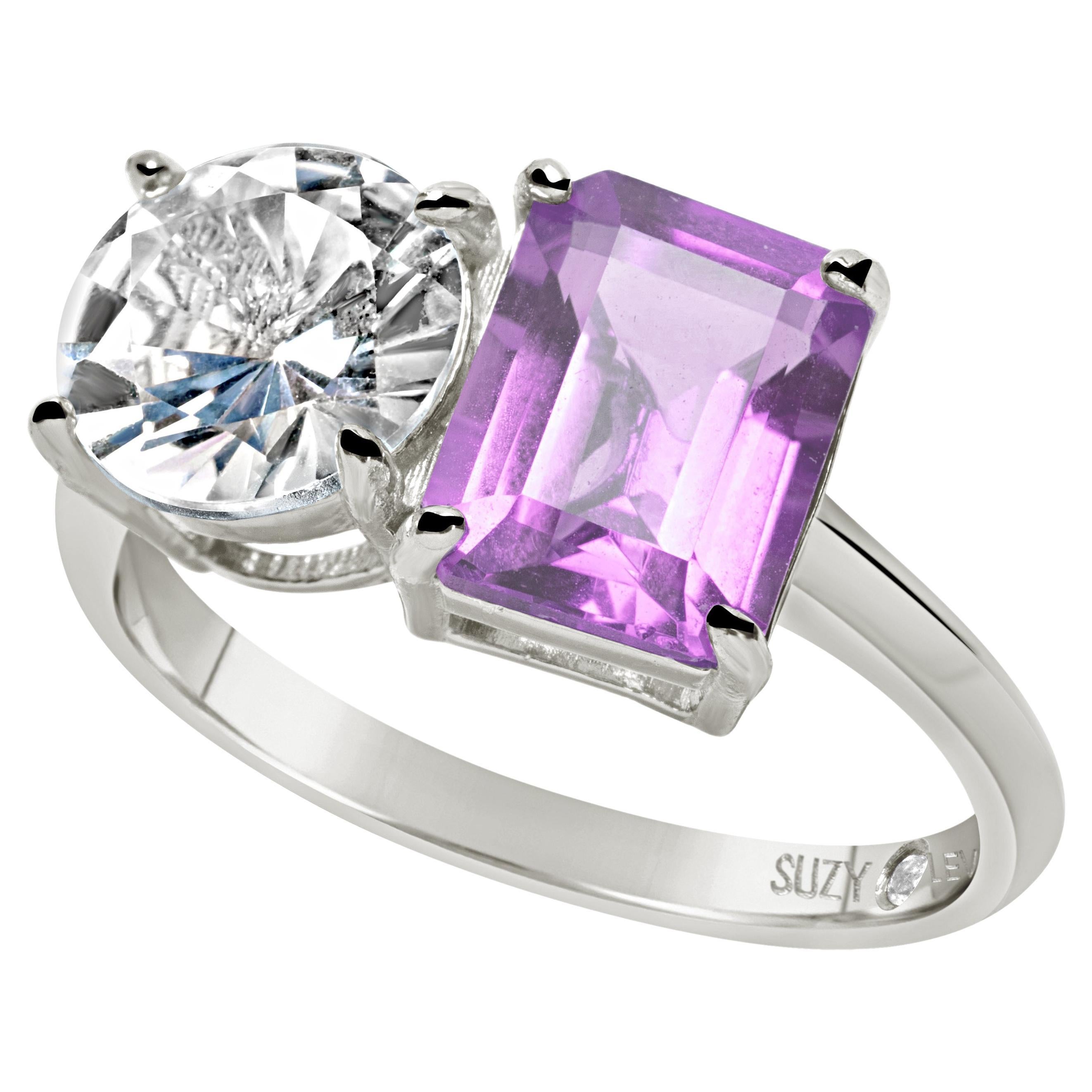 Suzy Levian Sterling Silver White Topaz & Purple Amethyst Two Stone Ring (bague à deux pierres en argent blanc et améthyste violette) en vente