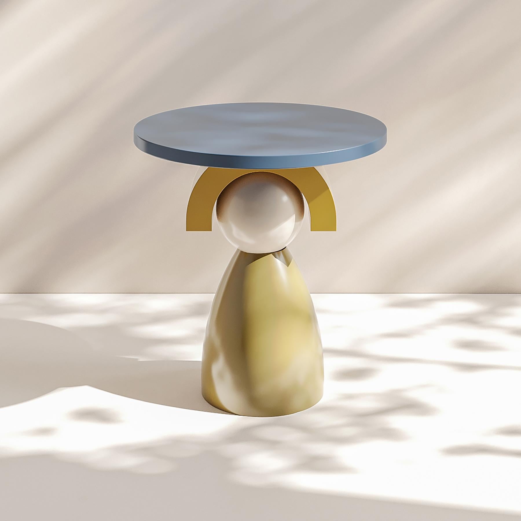 Lacquered Suzy Side Table For Sale