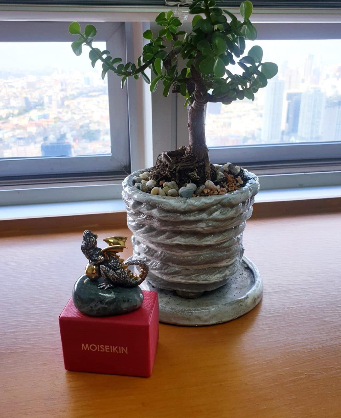 Miniature dragon SV plaquée or pour cadeau et talisman en vente 2