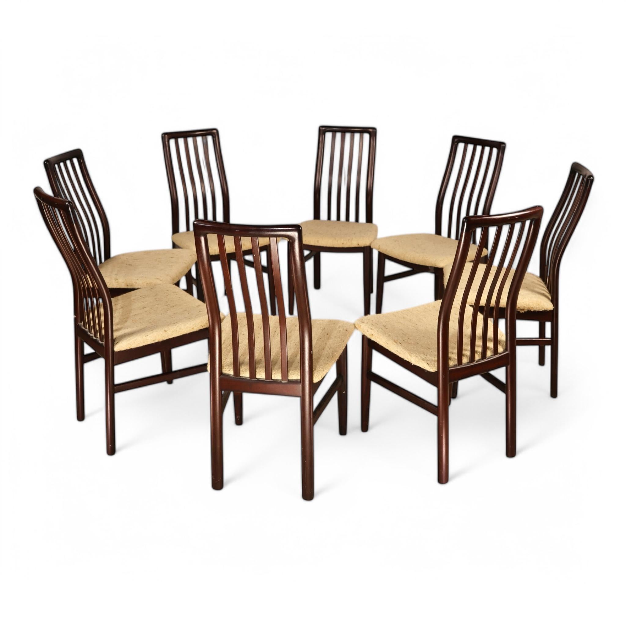 SVA Mobler Rosewood Danish Mid Century Modern Set of 8 Dining Chairs c. 1970s In Good Condition For Sale In Denville, NJ