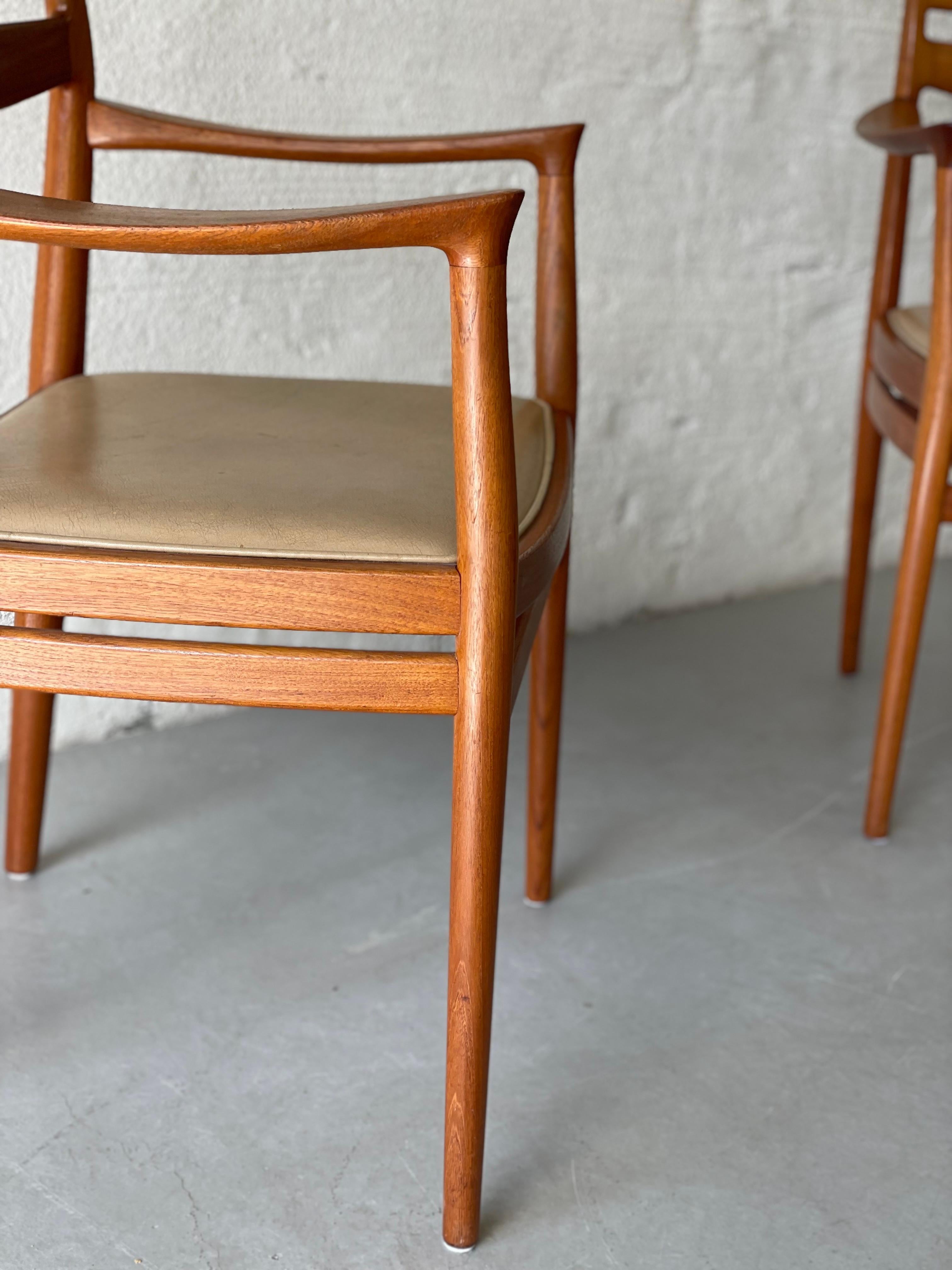 Two beautiful armchairs in teak with original leather. 
Modell Petit, designed by Torbjørn Afdal in the 60s. Produced by Nesjestanda Møbelfabrikk, Norway.





