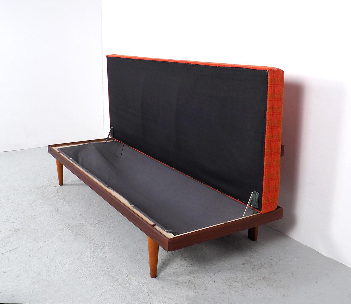 Svane Daybed in Orange Fabric by Ingmar Relling for Ekornes, 1960s 4