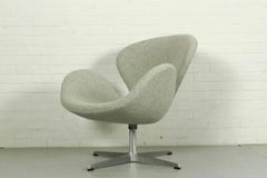 Svanen or Swan Chair by Arne Jacobsen for Fritz Hansen, 1960s