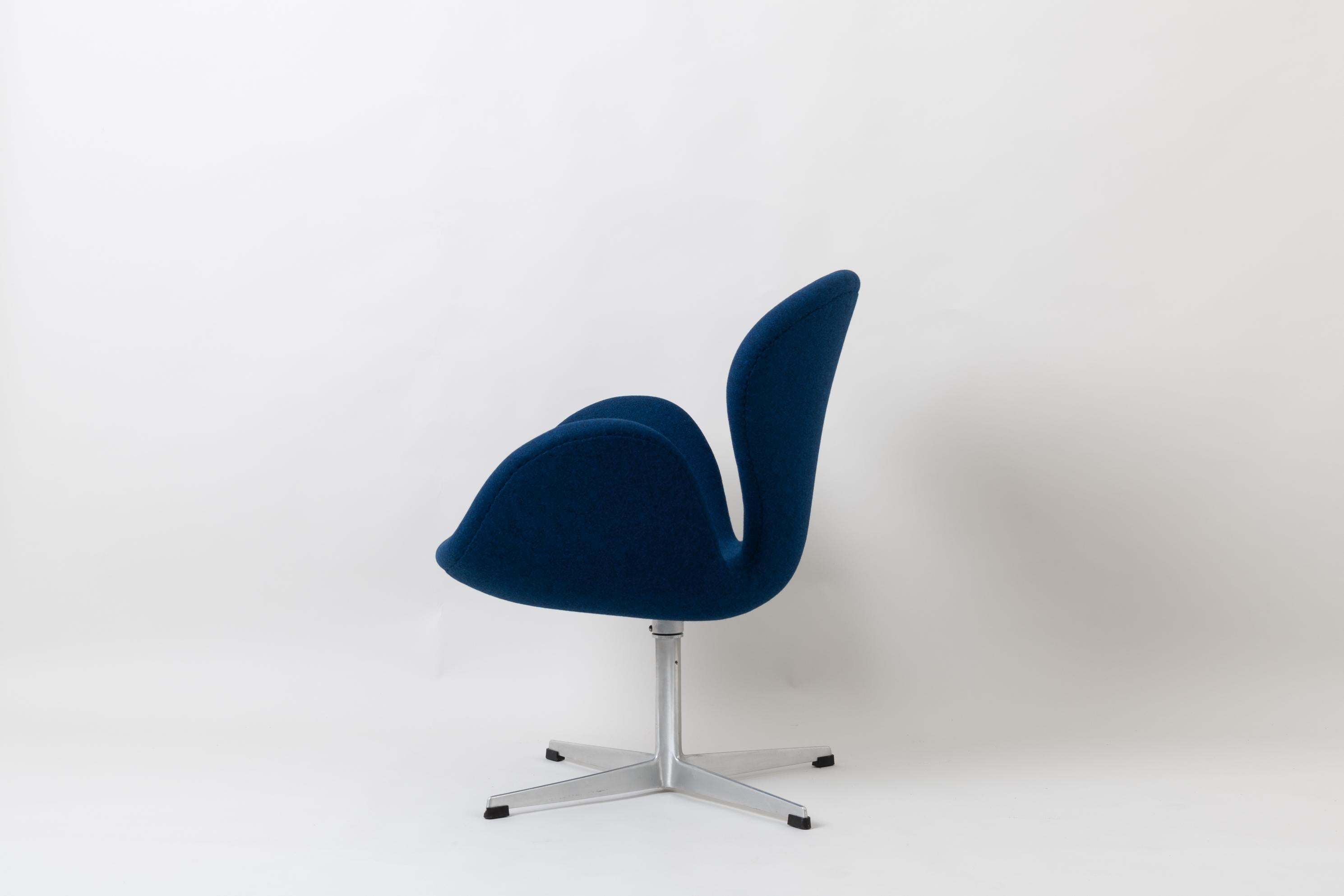 Svanen oder Swan Stuhl von Arne Jacobsen für Fritz Hansen (Skandinavische Moderne) im Angebot