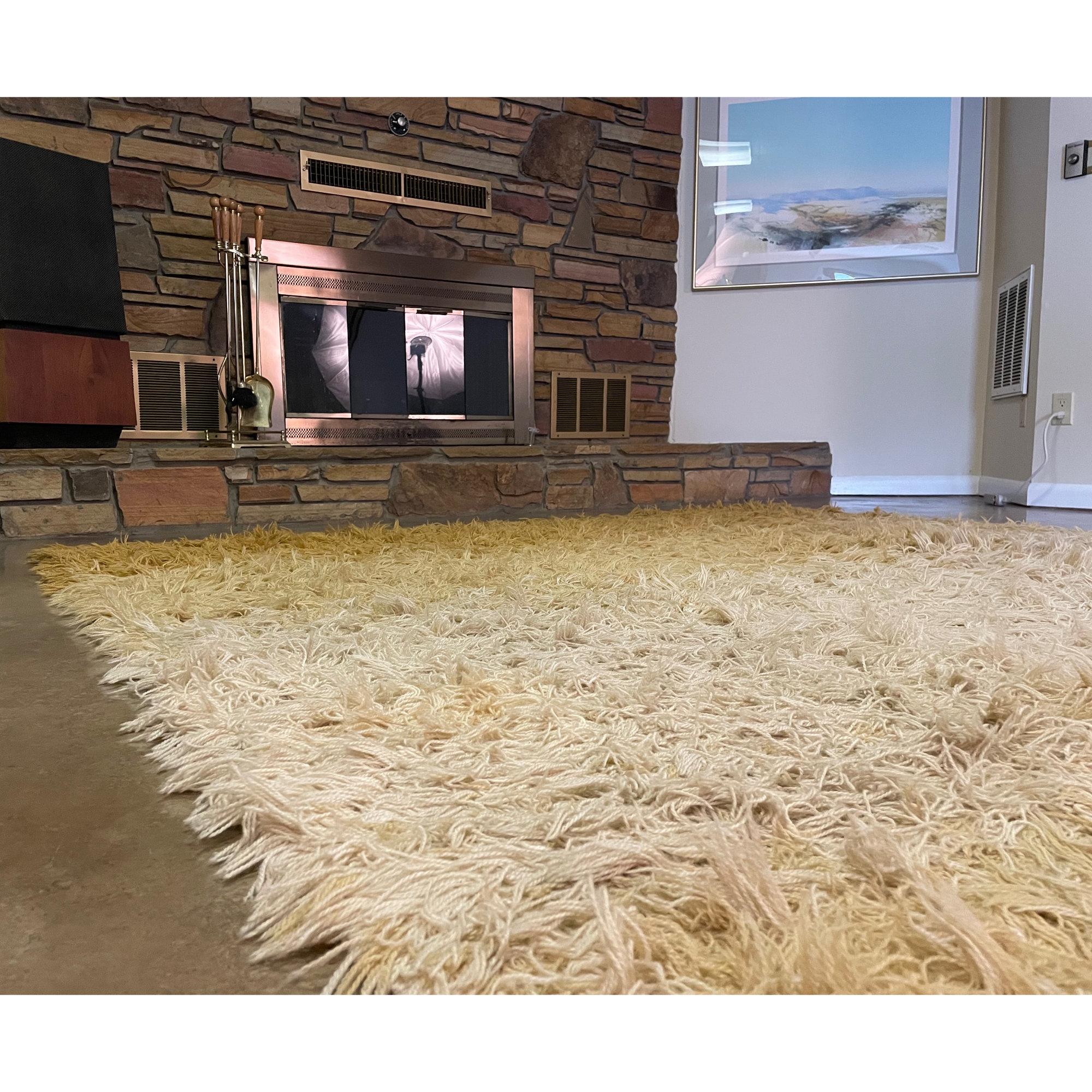 Svedese Tappeto Svangstaryan Beige Ombre quasi 11 x 7 in lana svedese Rya in vendita