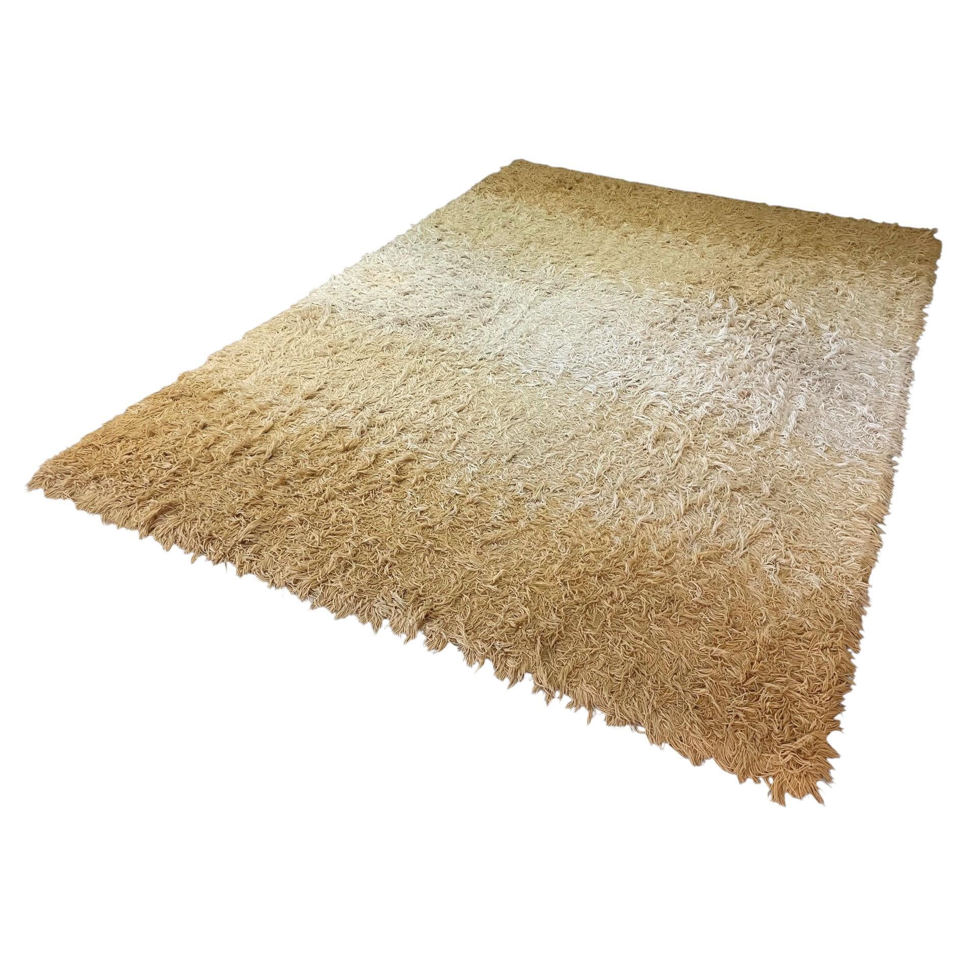 Tappeto Svangstaryan Beige Ombre quasi 11 x 7 in lana svedese Rya