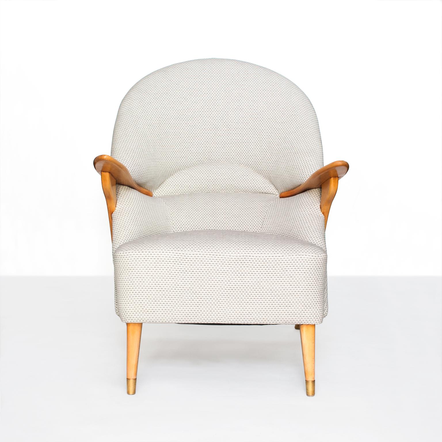 Svante Skogh Scandinavian Modern Lounge Chair by Säffle Möbelfabrik, Sweden In Good Condition For Sale In New York, NY