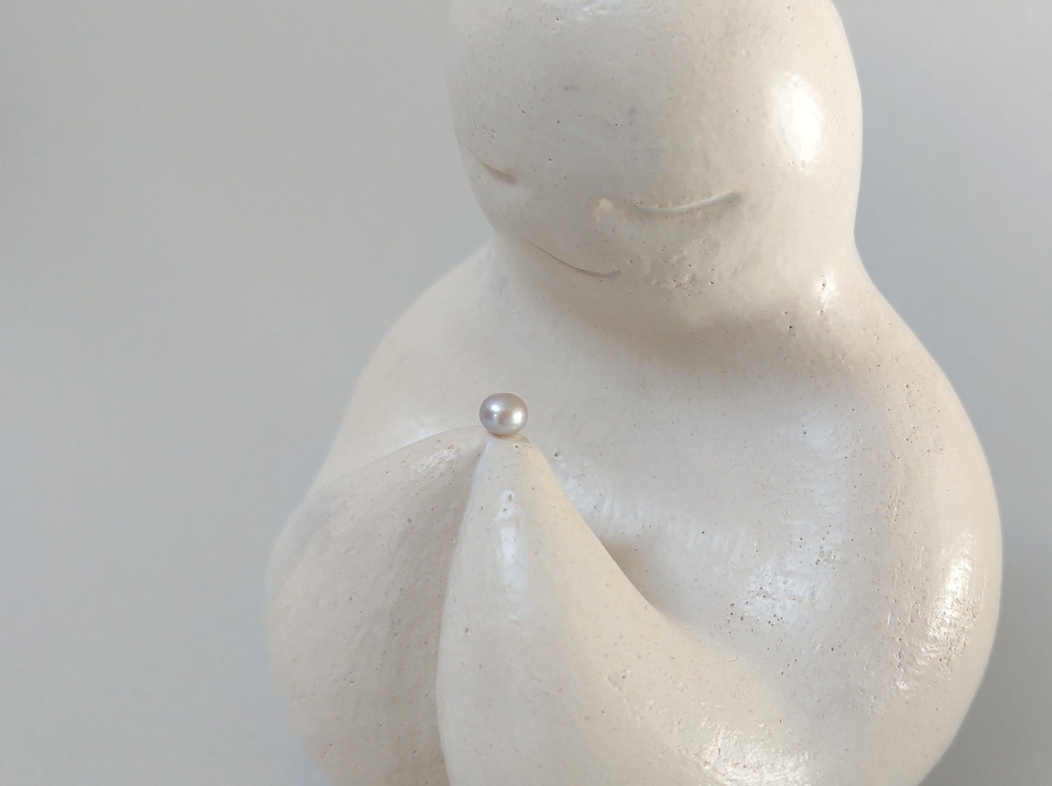 Figurative Ceramic Sculpture. Pearl. For Sale 3