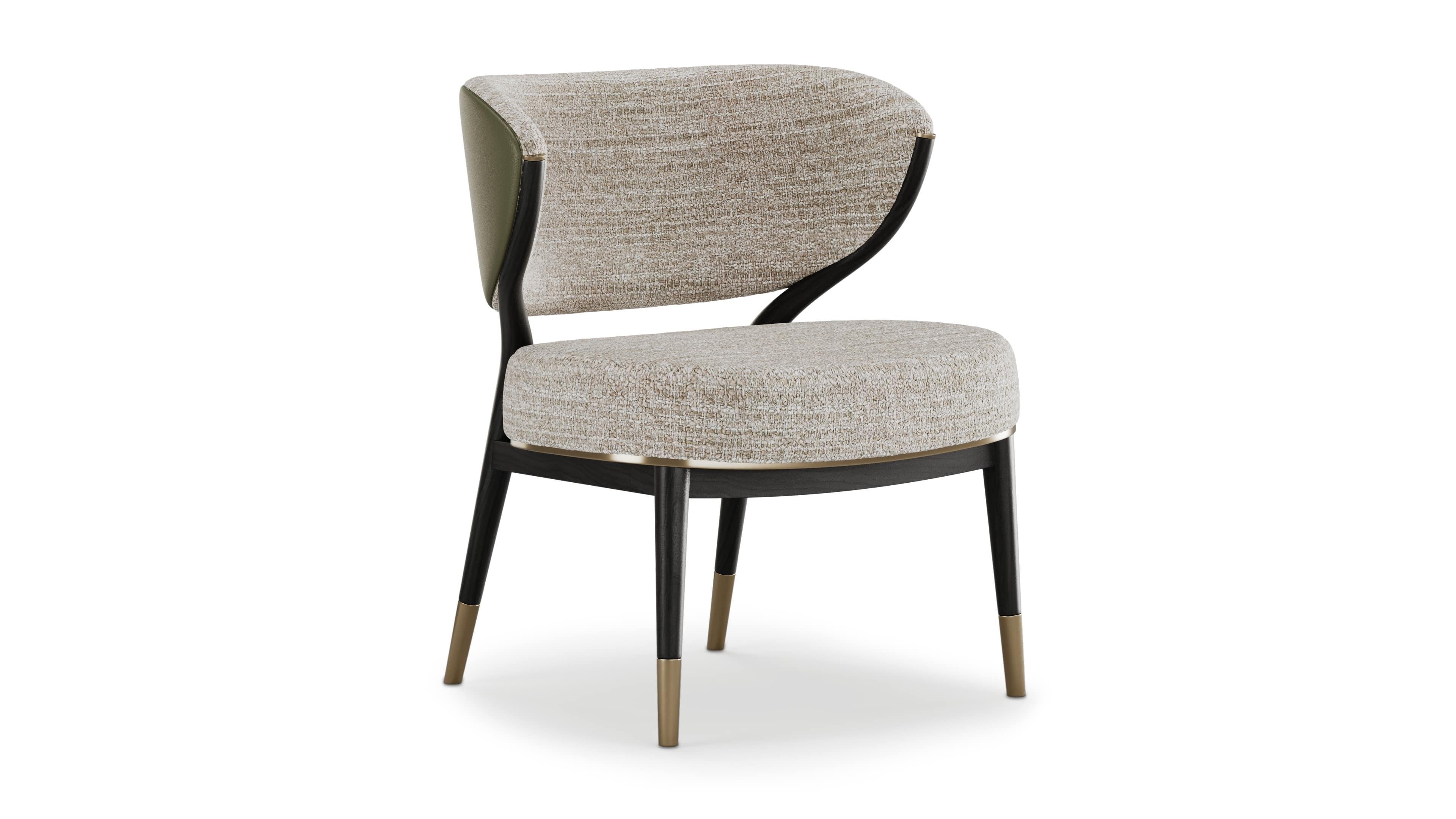 Sillón Palmer Esbelto Con Roble Teñido Y Respaldo En Piel Portugués en venta