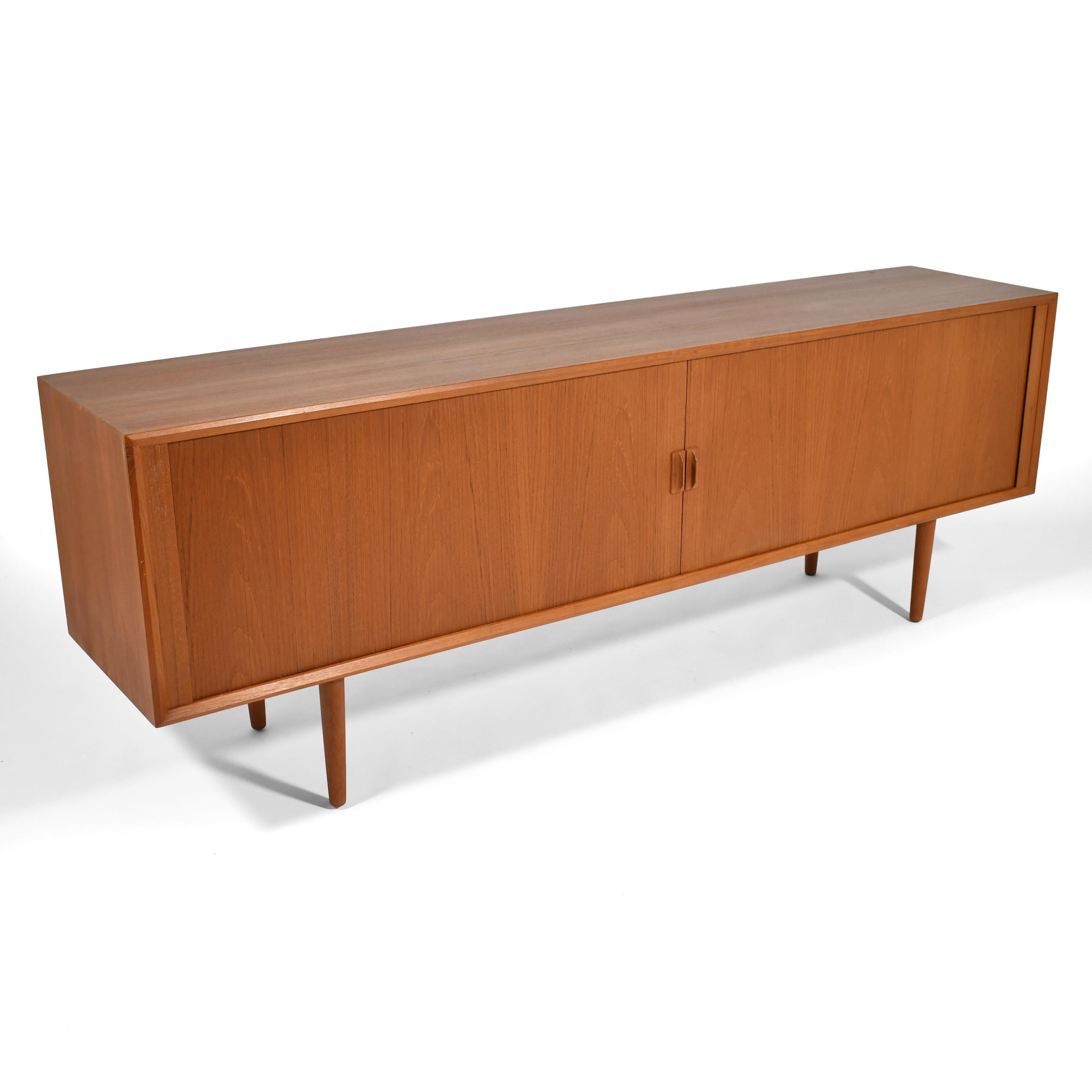 Sven Aage Larsen Credenza by Faarup Mobelfabrik 1