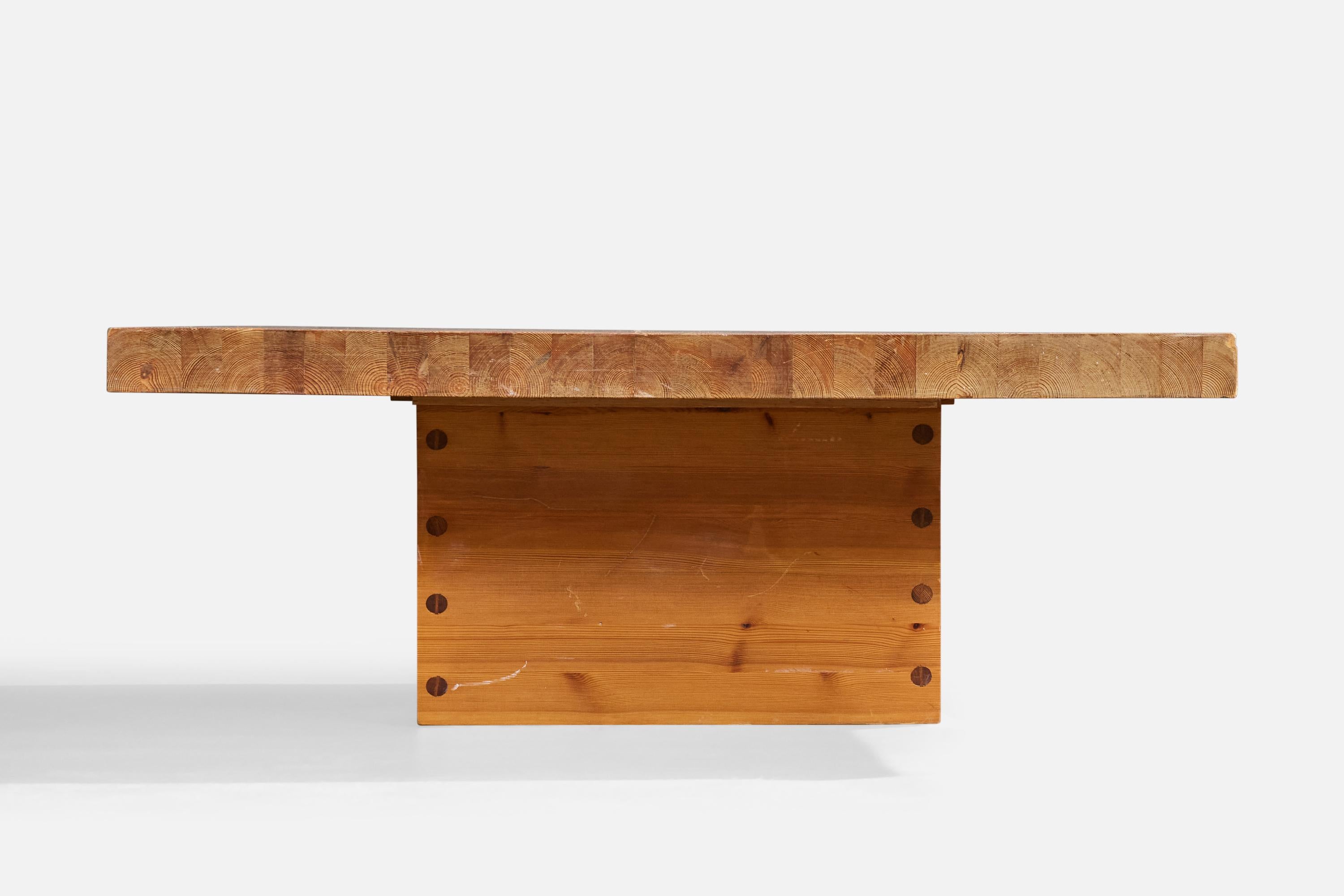 Suédois Sven & Christer Larsson Attribution, table basse, pin, Suède, années 1970 en vente