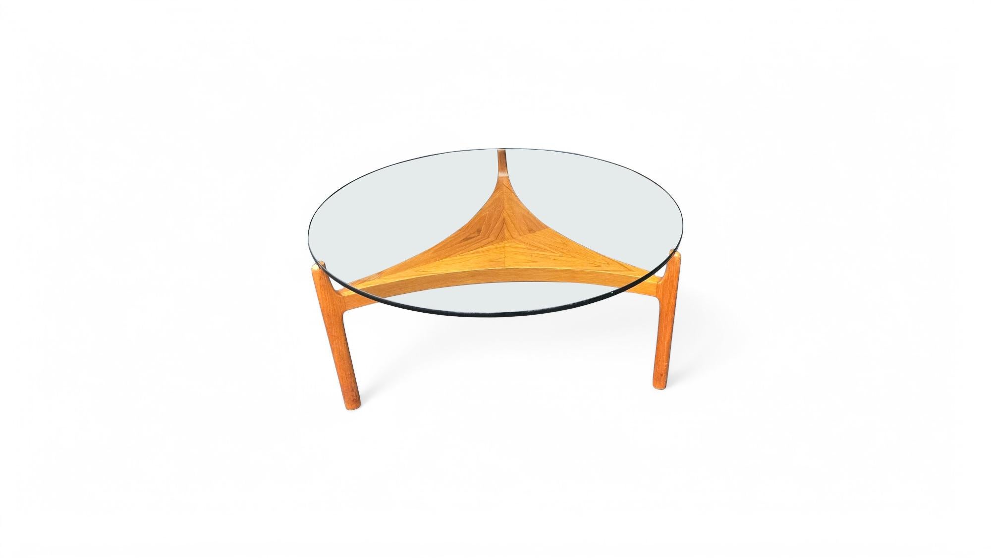 Mid-Century Modern Table basse en teck Sven Ellekaer pour Christian Linnberg en vente