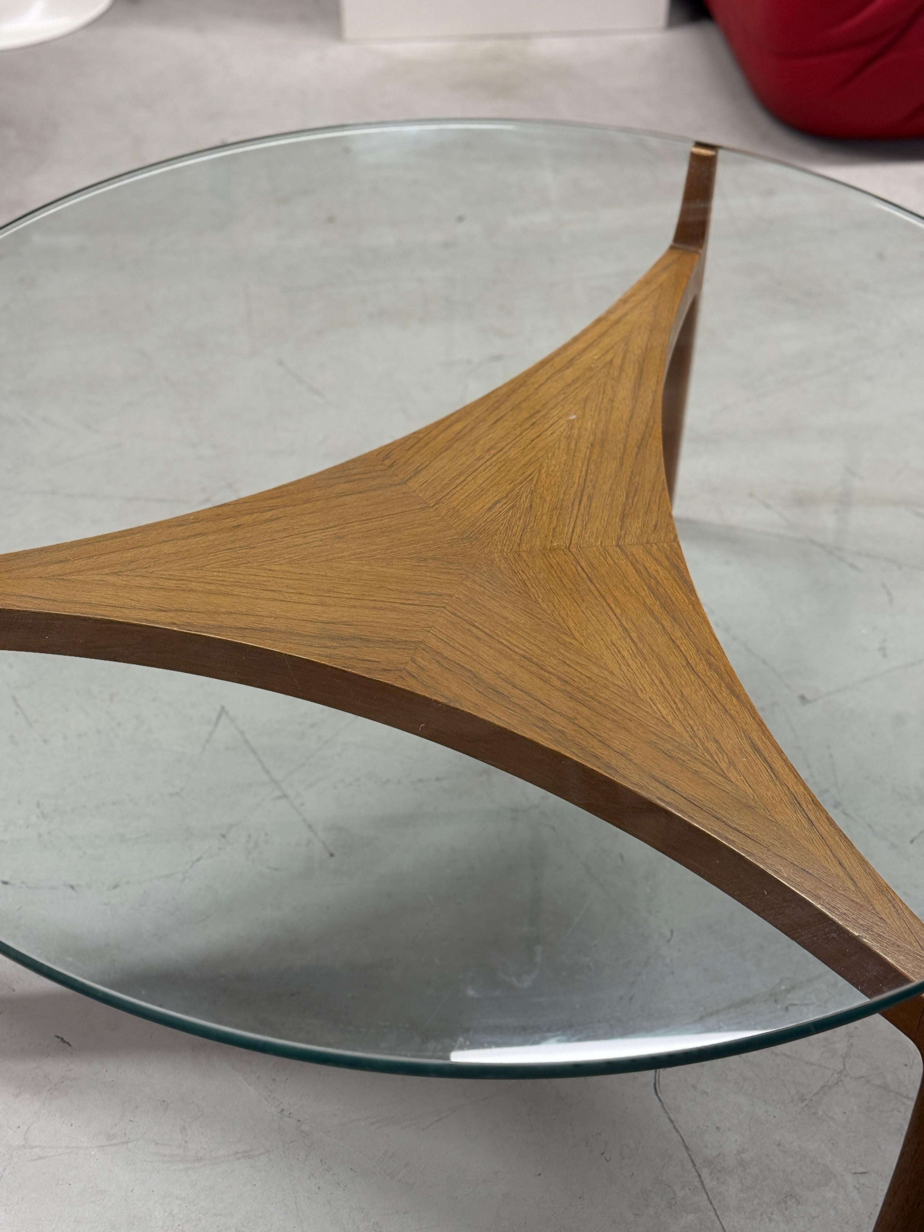 Sven Ellekaer for Christian Linneberg coffee table in Teak and Glass In Good Condition For Sale In Palm Springs, CA