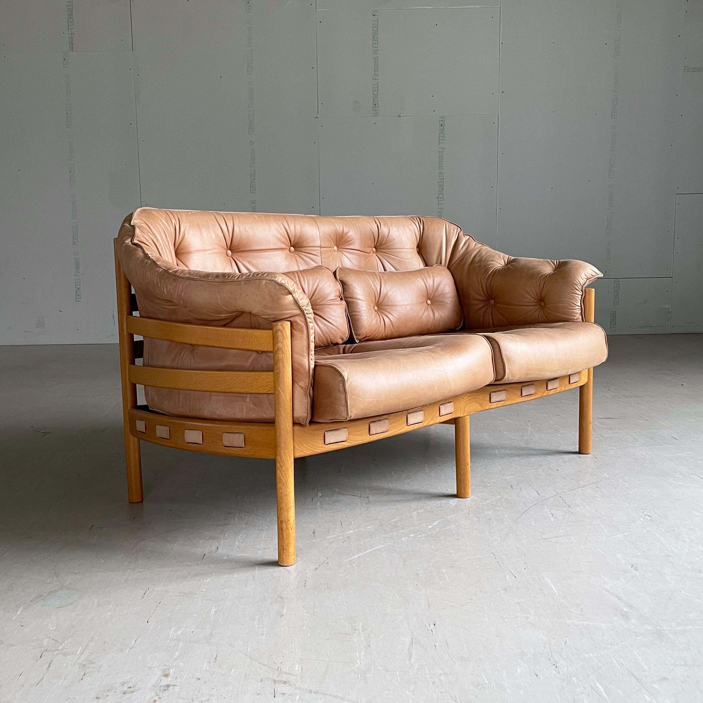 Scandinavian Modern Sven Ellekaer leather sofa produced by Coja For Sale