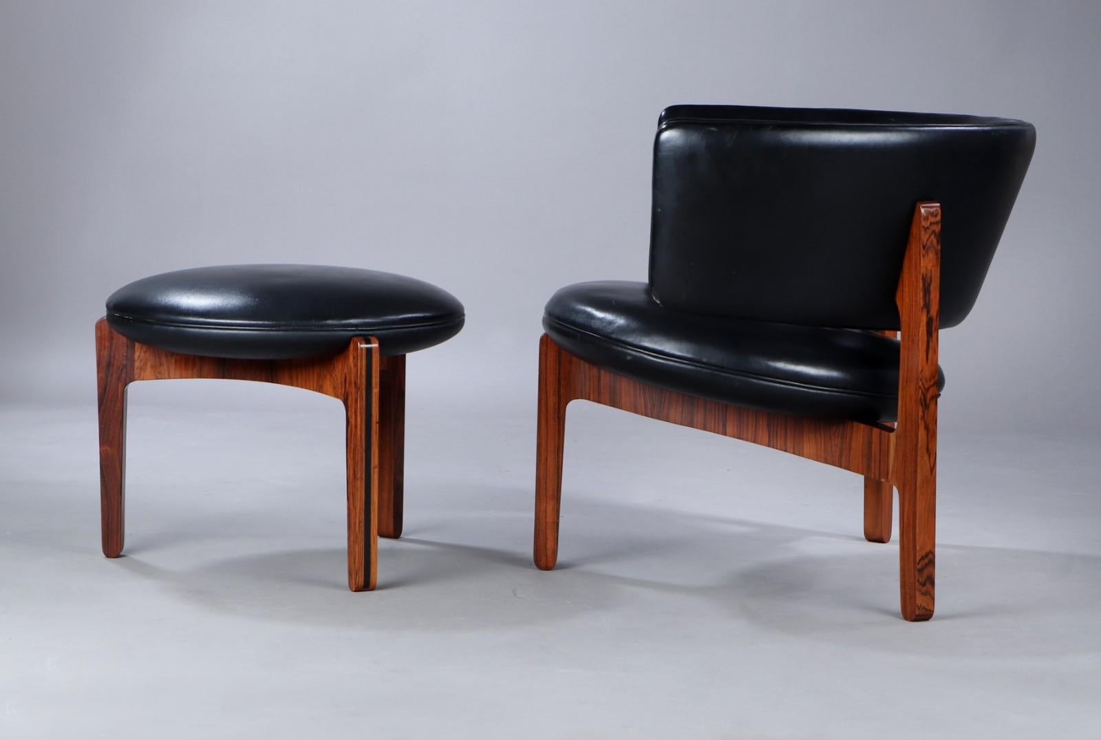 Sven Ellekaer fauteuil de salon et repose-pieds à 3 pieds pour Mobelfabrik Danemark 1960 en vente 2