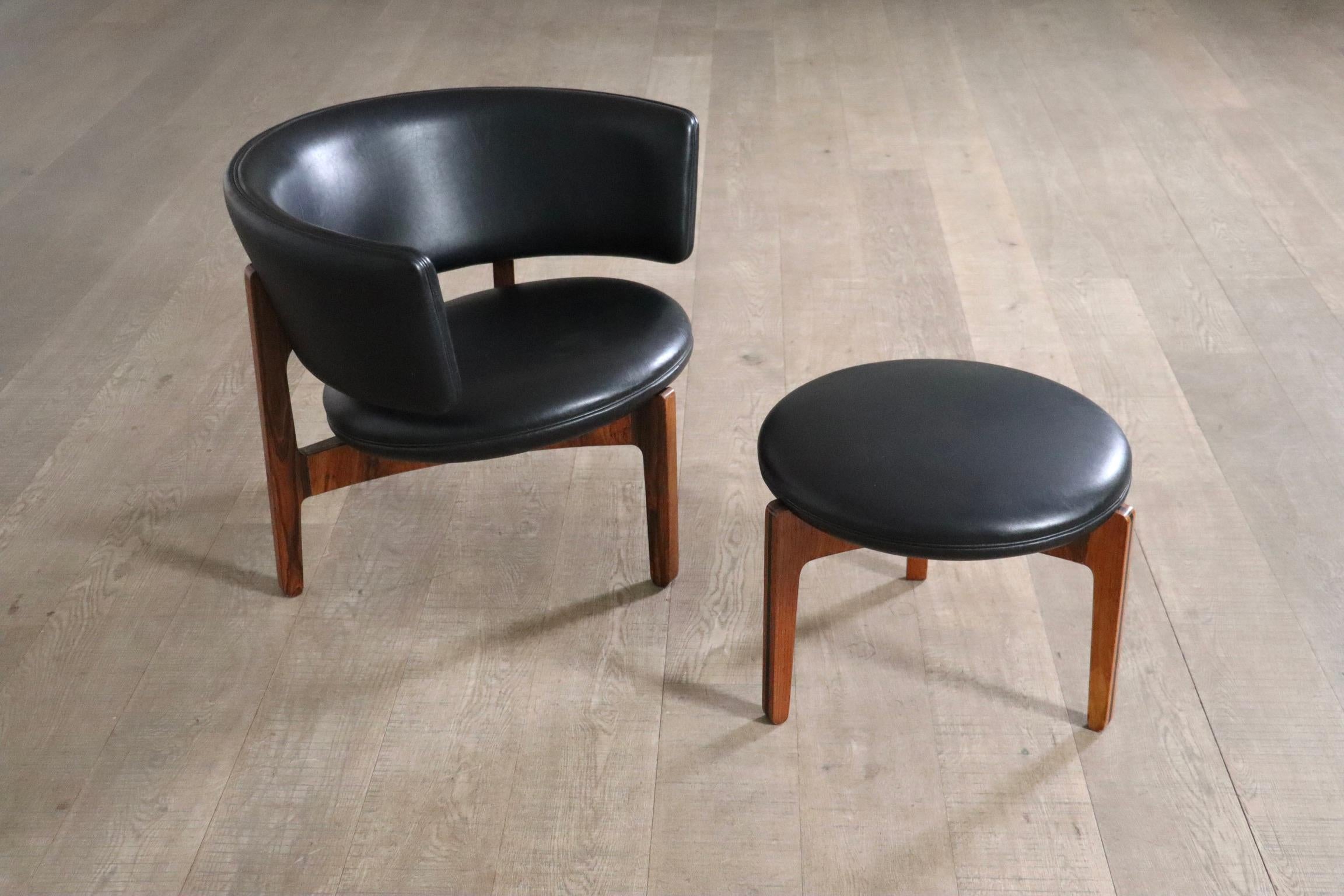 Sven Ellekaer Lounge Chair And Stool For Christian Linneberg 1962 In Good Condition In ABCOUDE, UT