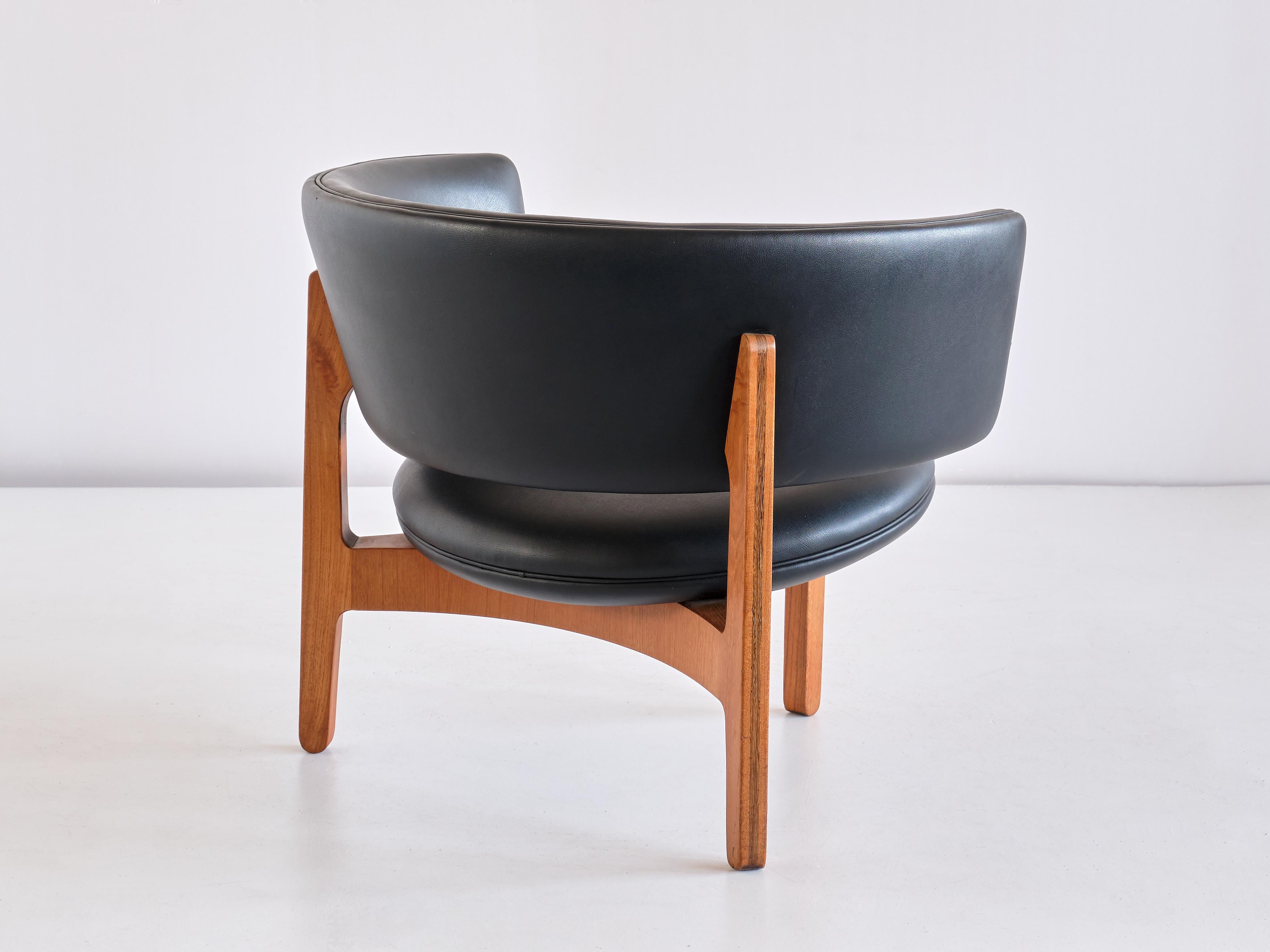 Sven Ellekaer Three Legged Lounge Chair, Christian Linneberg, Denmark, 1962 For Sale 3