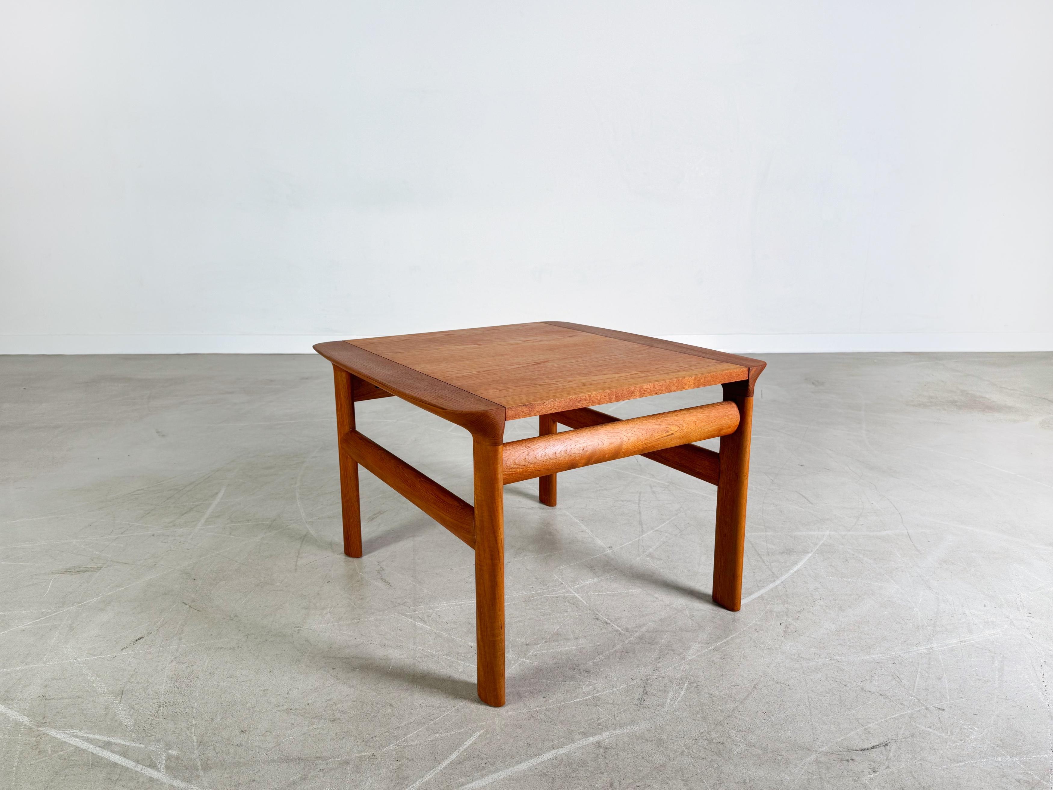 Danish Sven Ellekär Teak Couchtisch Borneo Midcentury Komfort danish For Sale