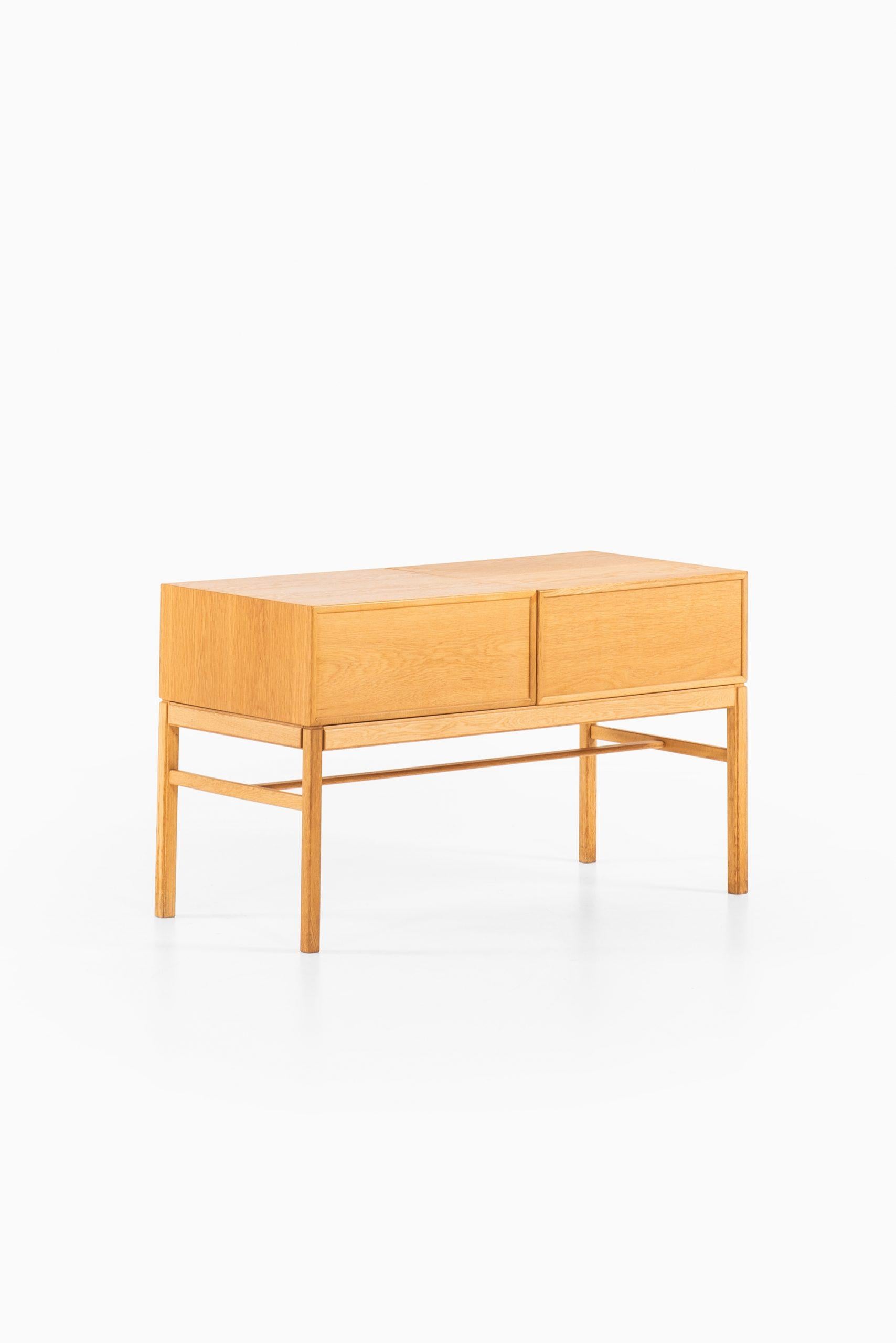 Scandinavian Modern Sven Engström & Gunnar Myrstrand Side Table / Sideboard Casino by Tingströms For Sale