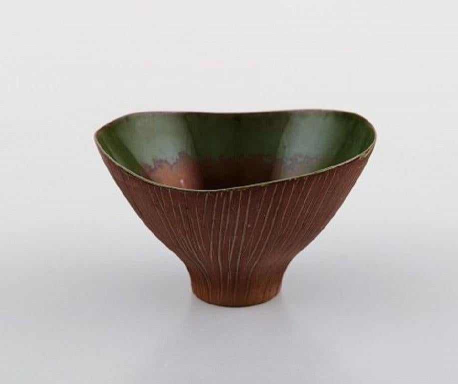 Scandinavian Modern Sven Hofverberg Swedish Ceramist, Three Unique Bowls, 1980s