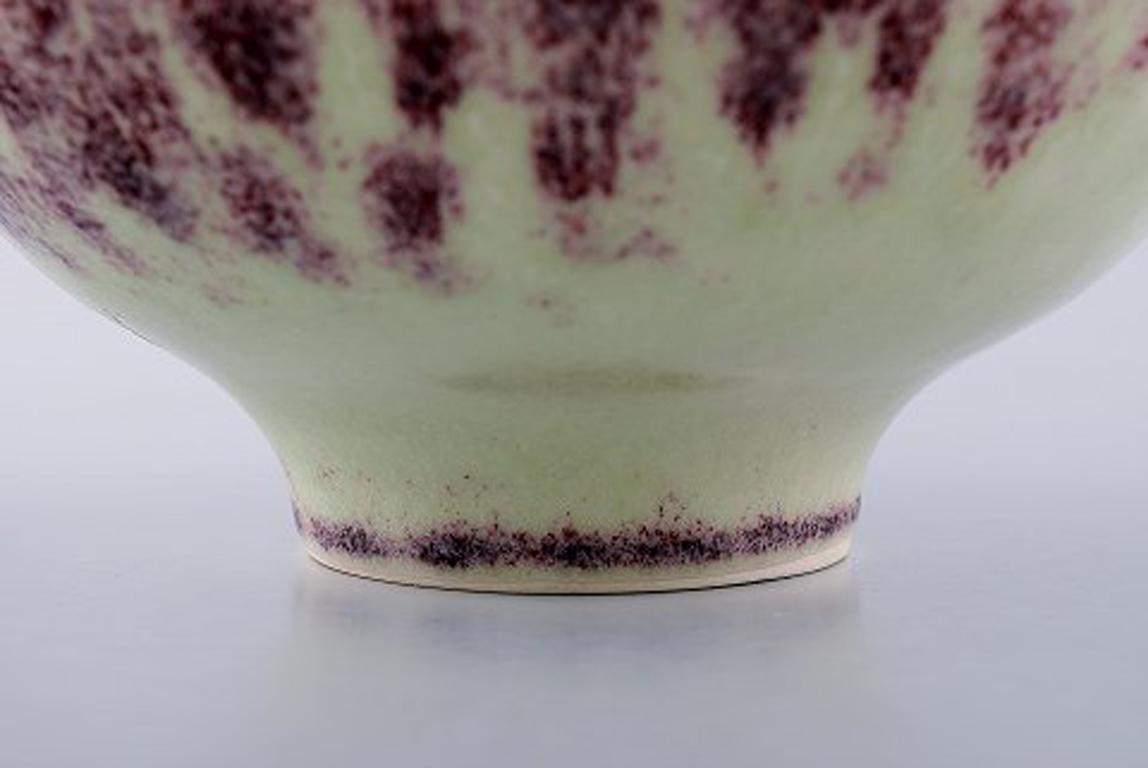 Sven Hofverberg '1923-1998' Swedish ceramist, Unique Ceramic bowl In Good Condition In Copenhagen, DK