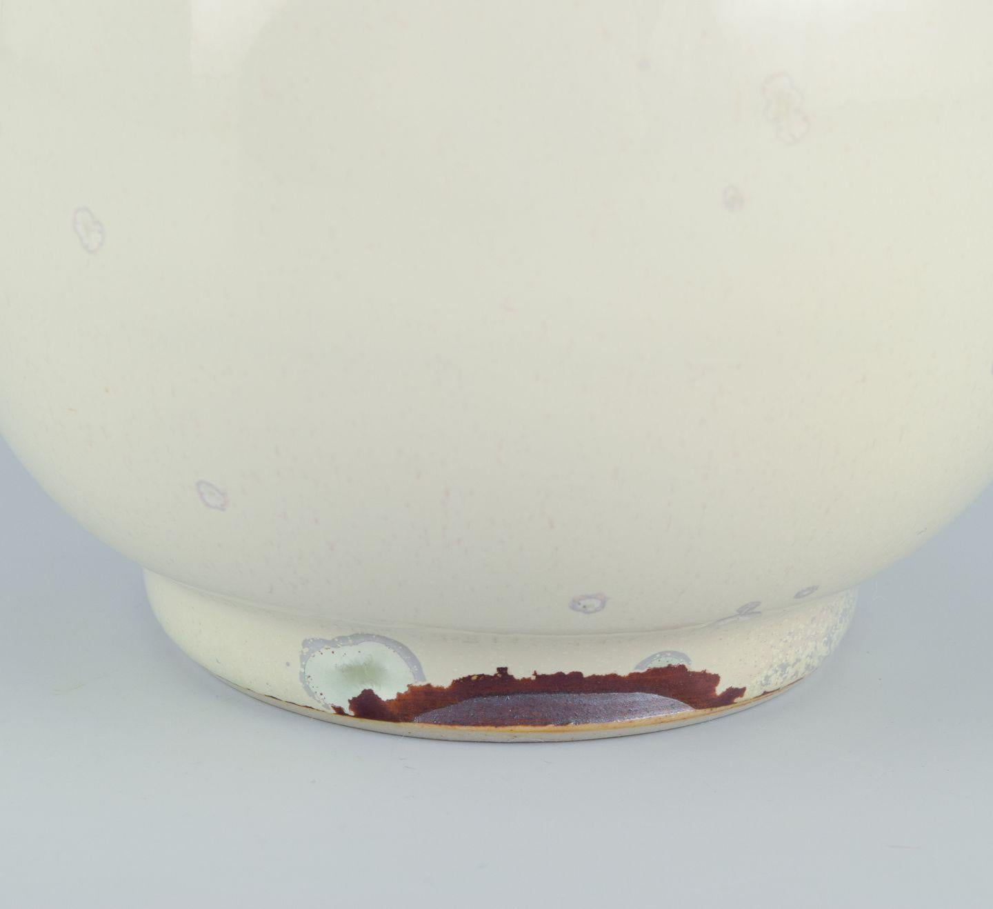 Scandinave moderne Sven Hofverberg, Swedish ceramicist, own studio. Ceramic vase with slender neck. en vente