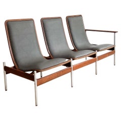 Sven Ivar Dysthe 3 Seater Bank aus Bugholz, Nussbaumholz, neu, Elefantengrau, Polsterung