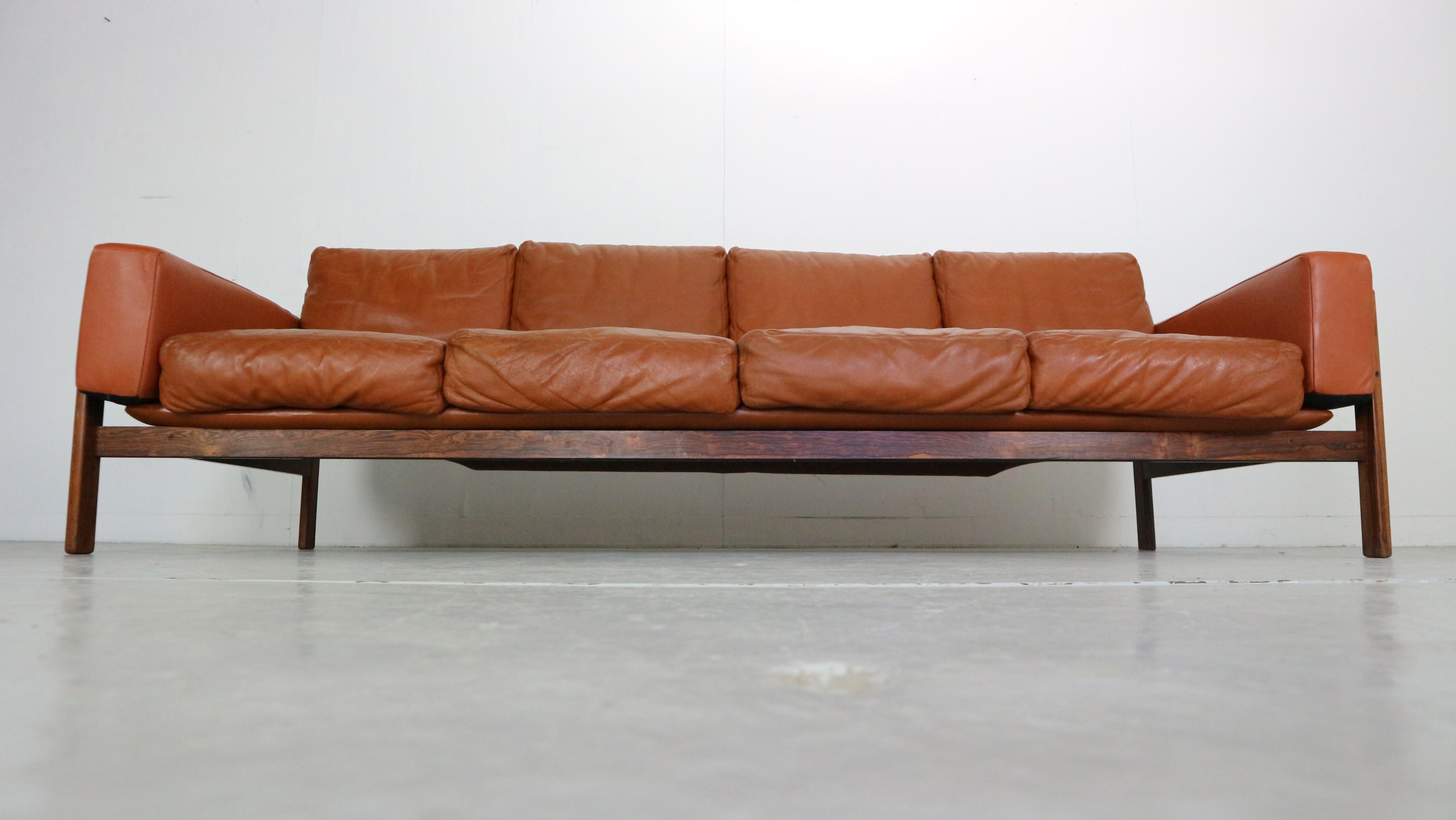 Norwegian Sven Ivar Dysthe  4-Seater Congac Leather Sofa for Dokka Møbler, 1960's Norway