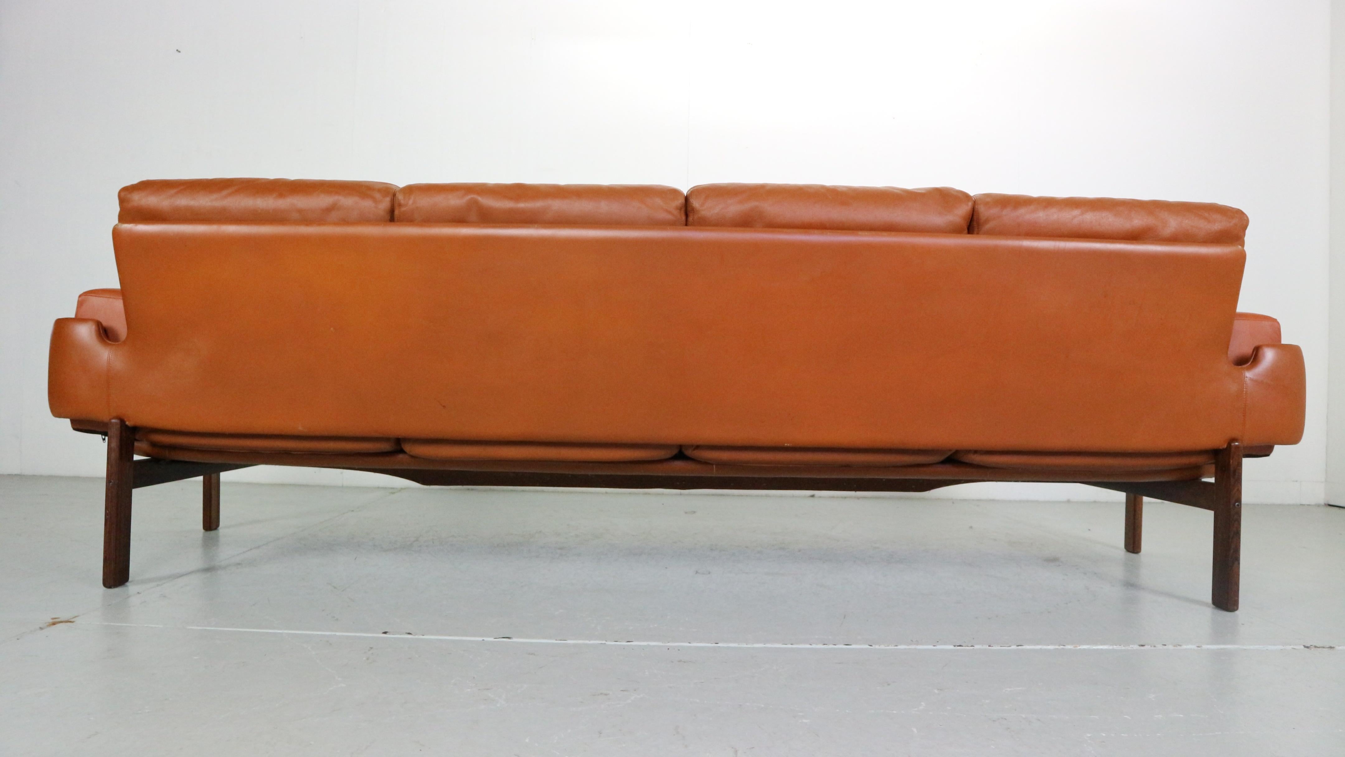Sven Ivar Dysthe  4-Seater Congac Leather Sofa for Dokka Møbler, 1960's Norway 3