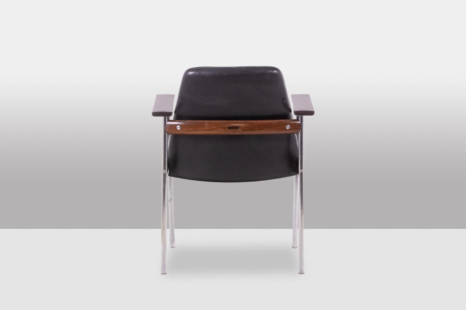Sven Ivar Dysthe für Dokka. Sessel. Circa 1960. (Dänisch) im Angebot
