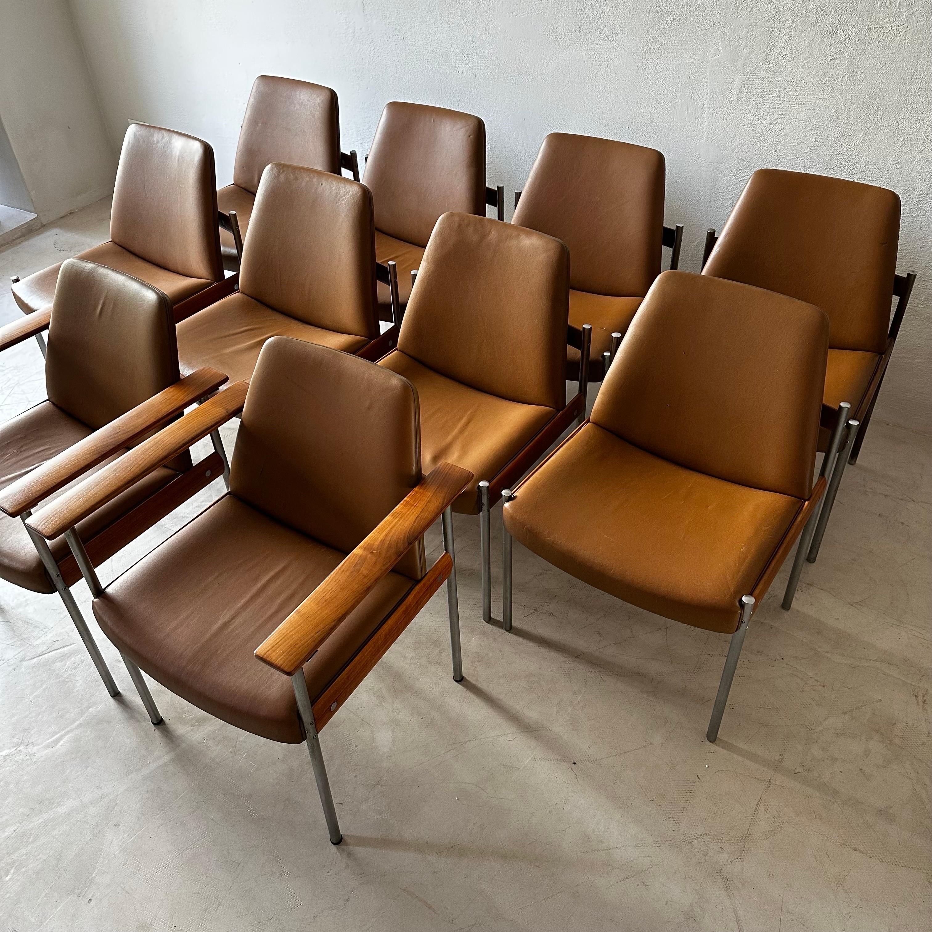 Sven Ivar Dysthe Large Set of 10 Chairs in Cognac Leather and Walnut In Good Condition For Sale In Vienna, AT