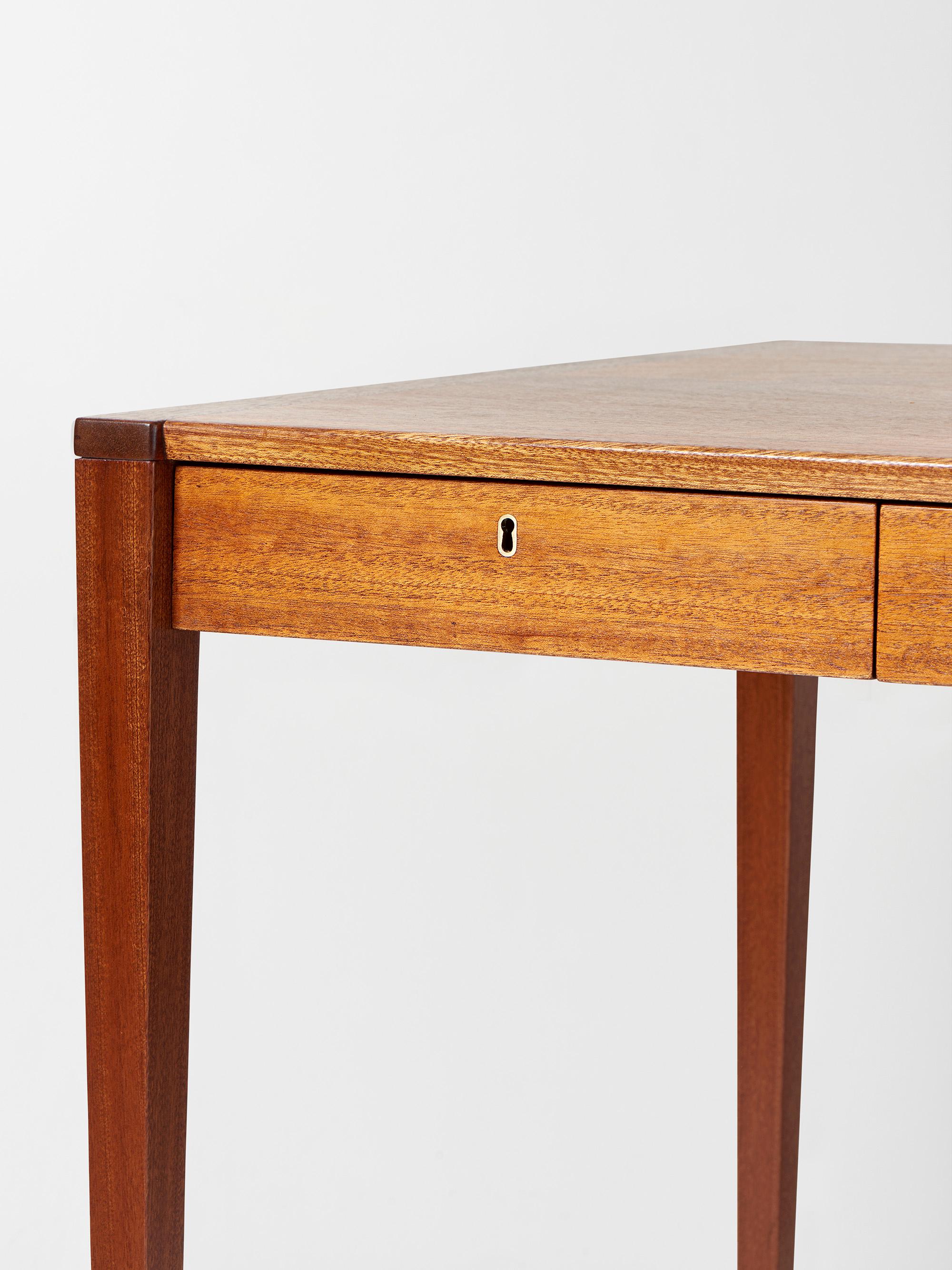 Sven Langkilde 1960er Jahre Dänischer Mahagoni-Schreibtisch im Angebot 3