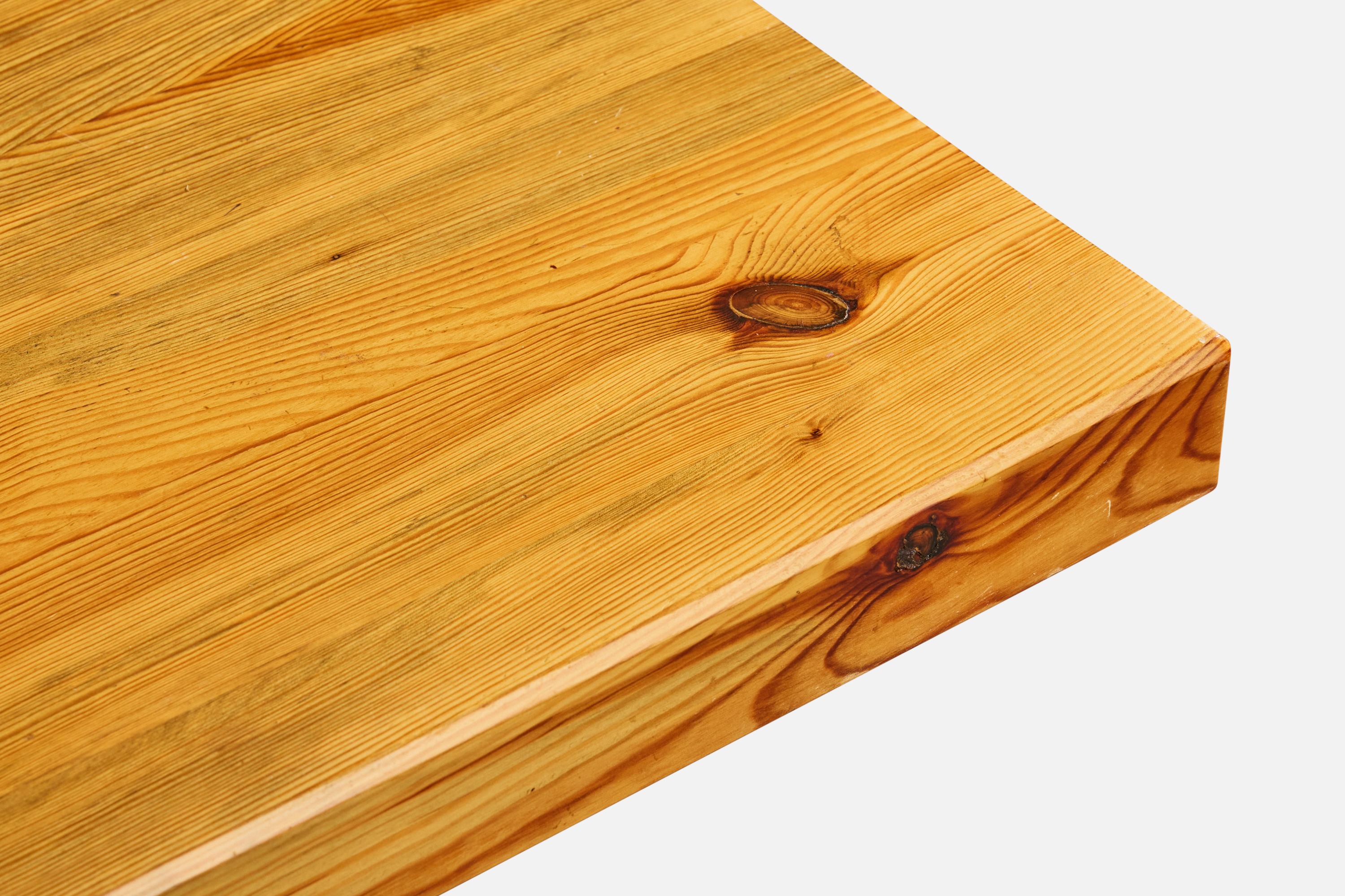 Sven Larsson, Coffee Table, Pine, Sweden, 1970s (Kiefernholz) im Angebot