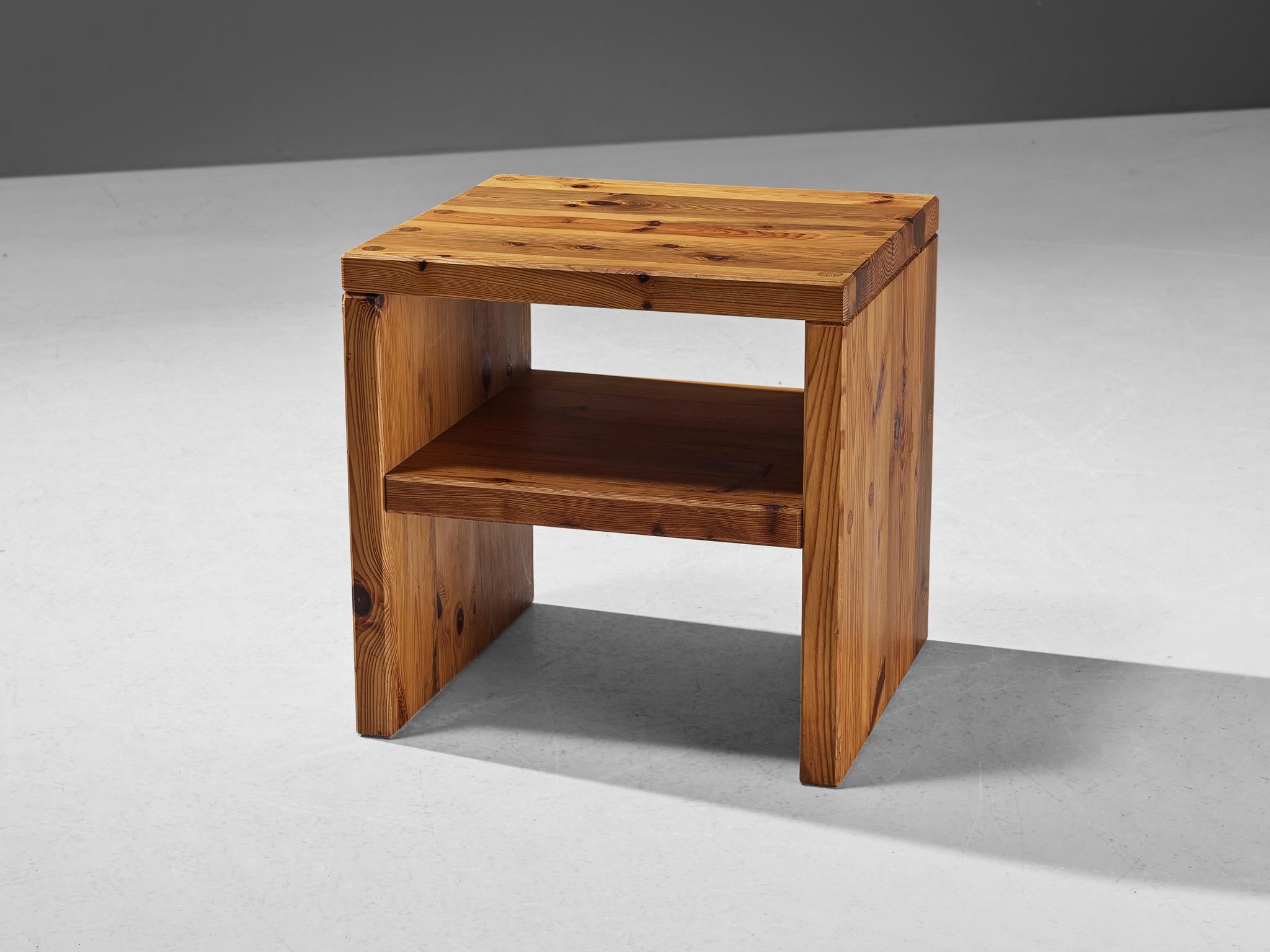 Sven Larsson for Sven Larsson Möbel-shop, side table, pine, Sweden, 1970s
 
This side table is designed by Sven Larsson, dating back to the seventies. With a solid and sturdy look, this piece is constructed in a precise manner implementing straight